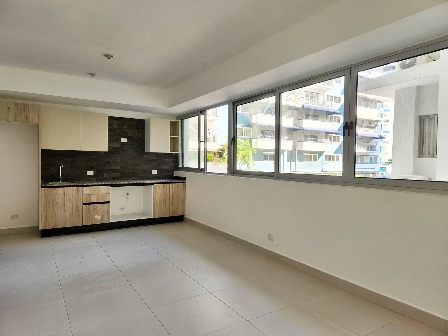 apartamentos - Apartamento en alquiler en Naco. Nuevo a estrenar, buena distribución 8