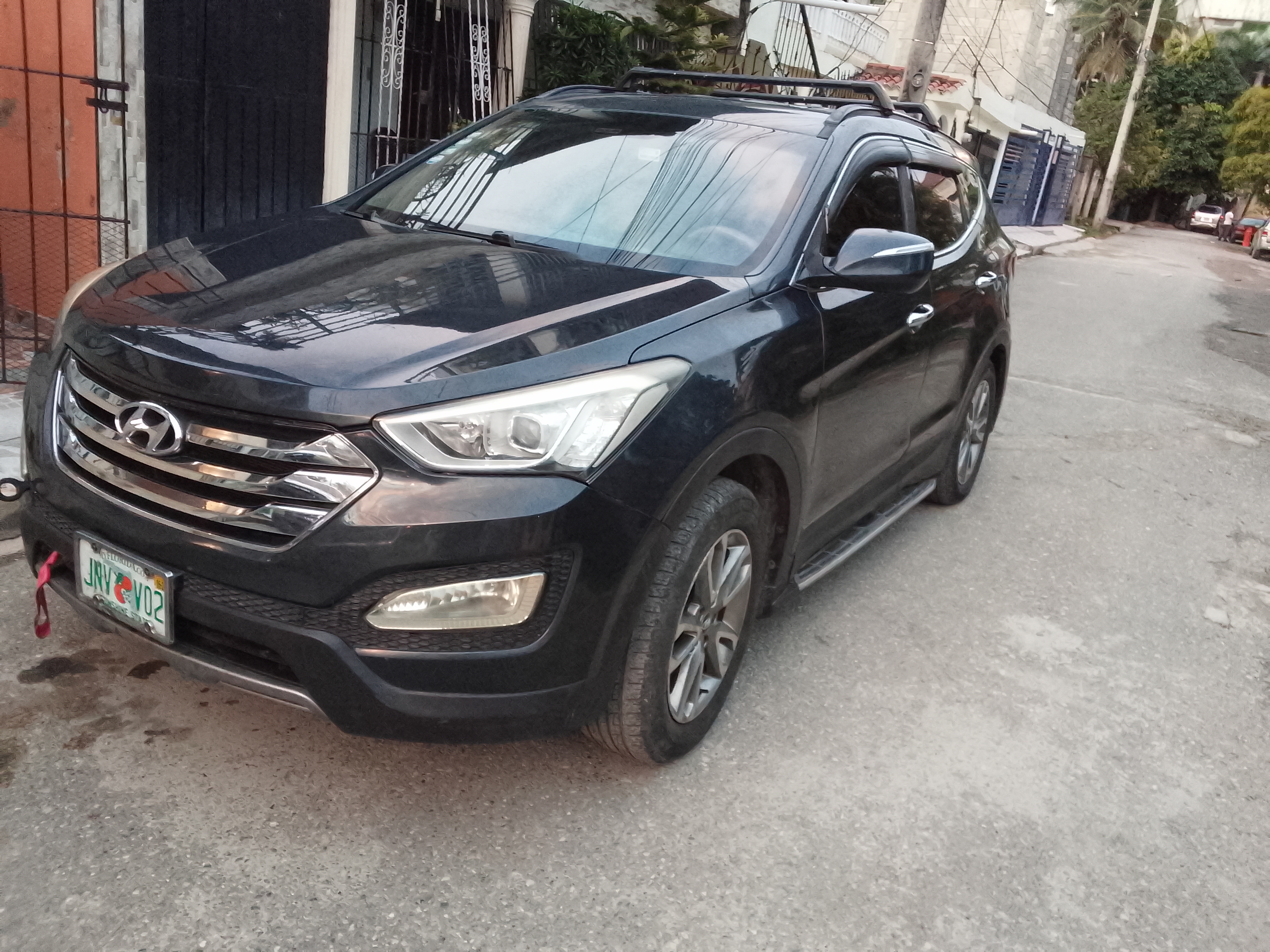 jeepetas y camionetas - Venta de Hyundai Santa Fe 2014