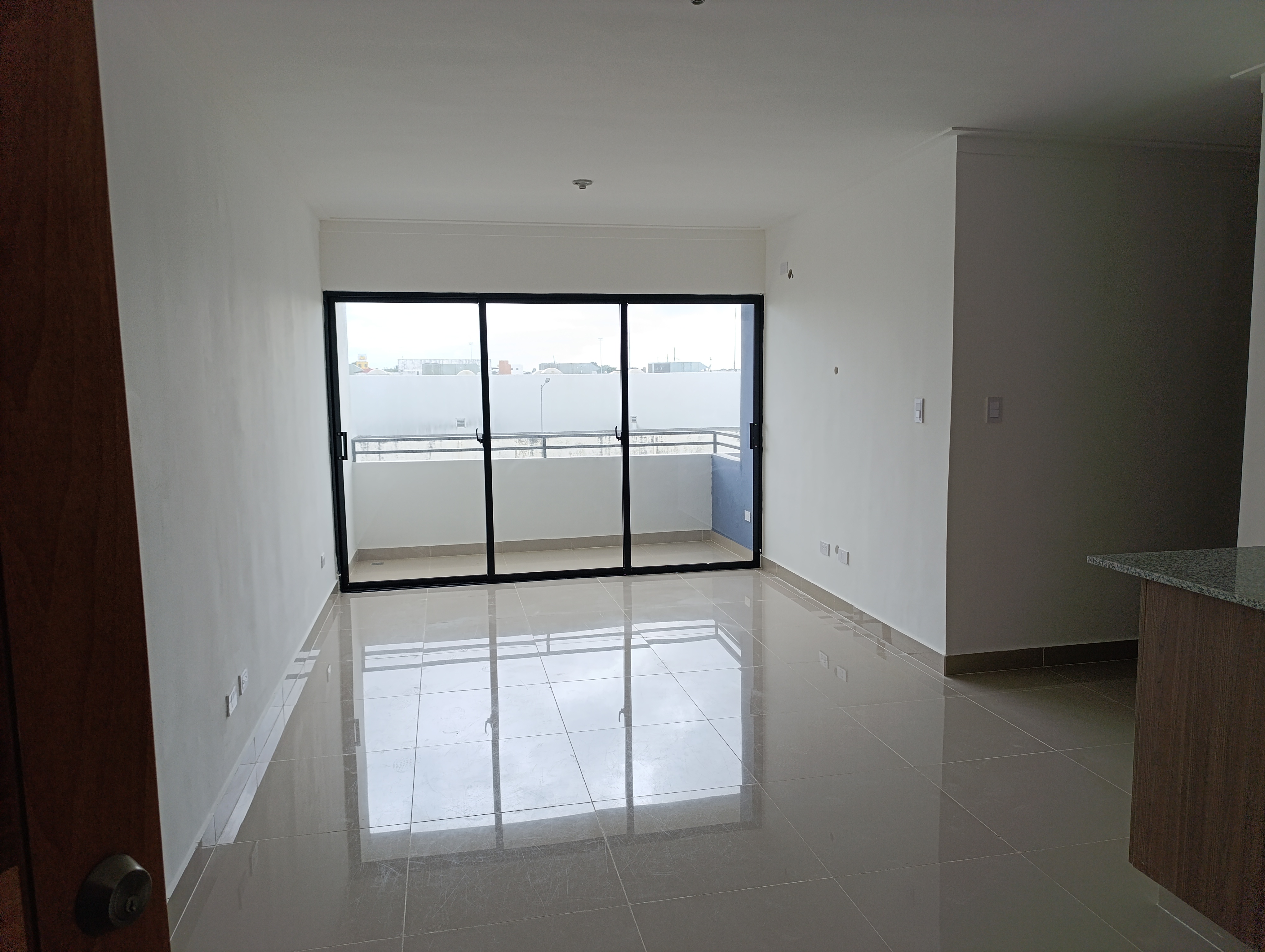 apartamentos - Se alquila 3er nivel en Residencial Riviera Verde. 2