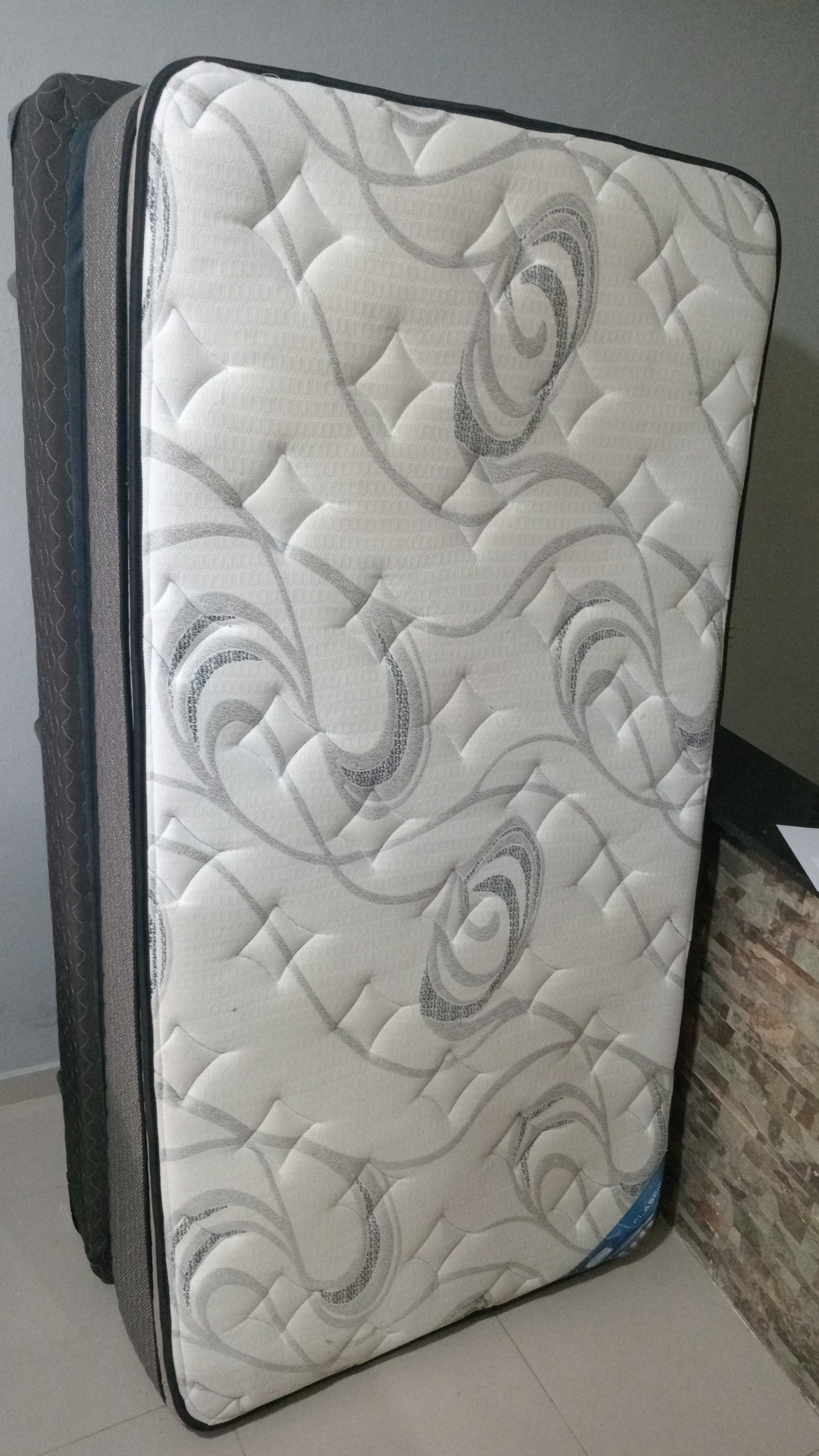 muebles y colchones - Base individual de 39 con colchón pillow top 0