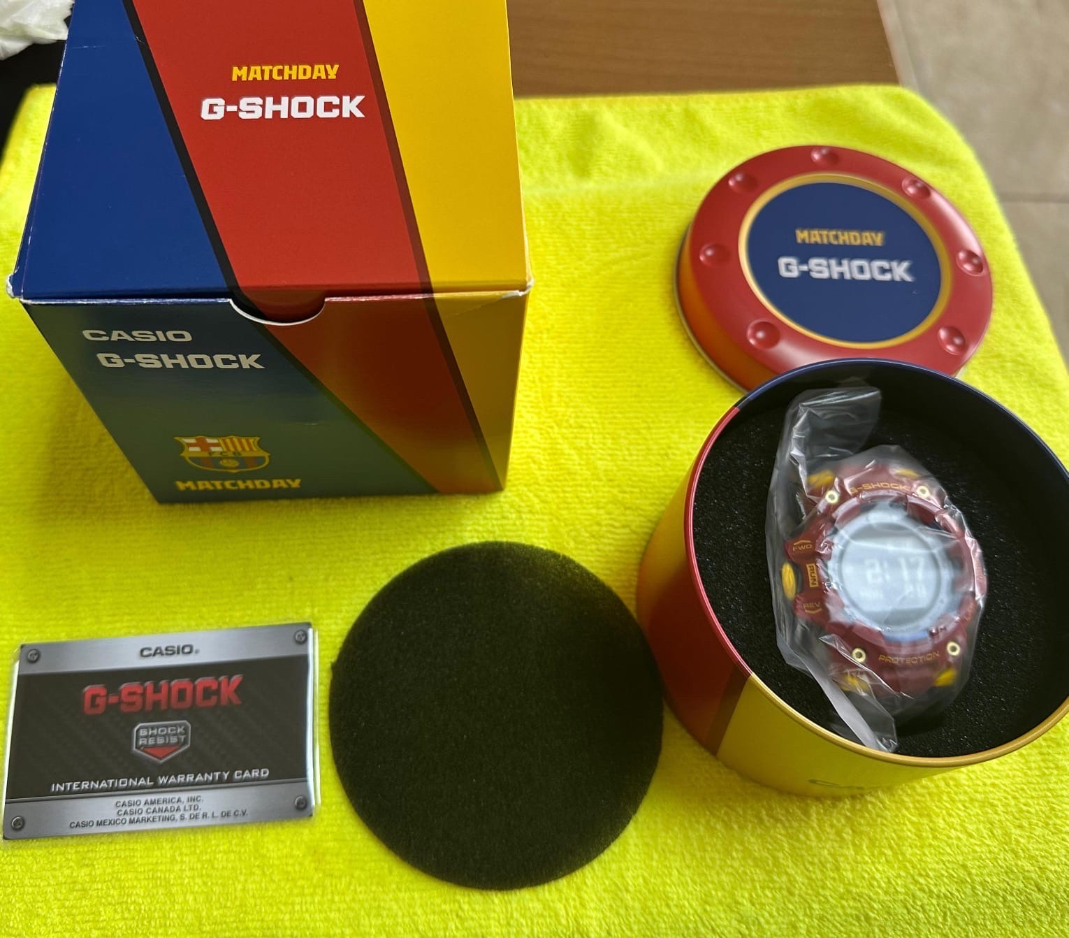 joyas, relojes y accesorios - Reloj G-Shock GBD100 FC Barcelona Rojo Edición Limitada - Nuevo
El GBD-100BAR .  1