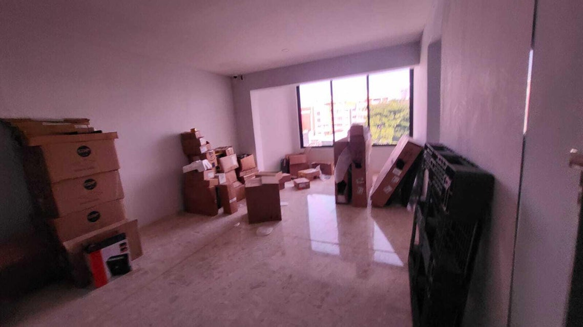 oficinas y locales comerciales - Oficina en alquiler en El Millón  3
