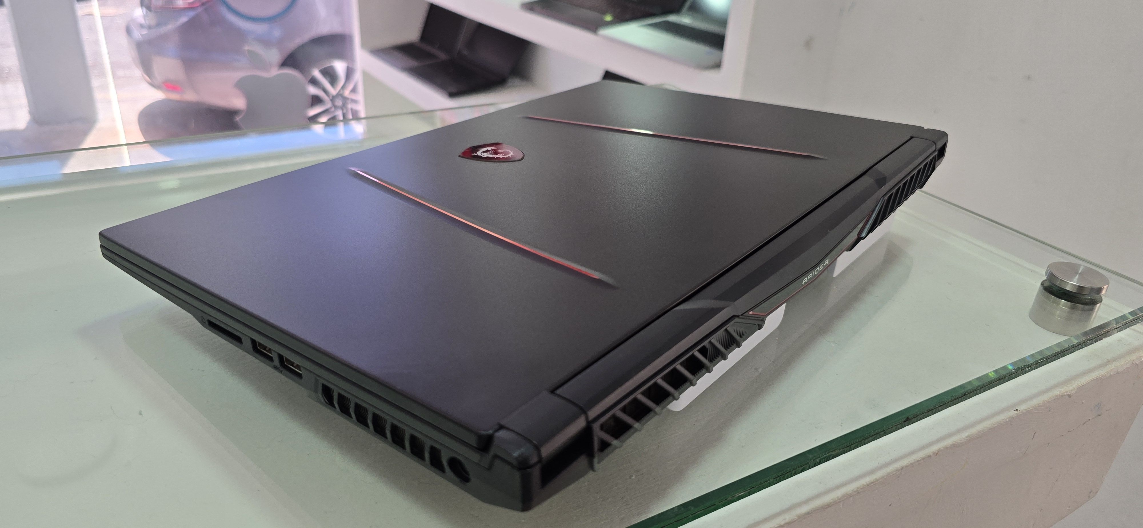 computadoras y laptops - Msi Gaming 17.3 Pulg Core i7 Ram 24gb ddr4 Disco 1tb ssd Nvidea Rtx 2060 6gb  2