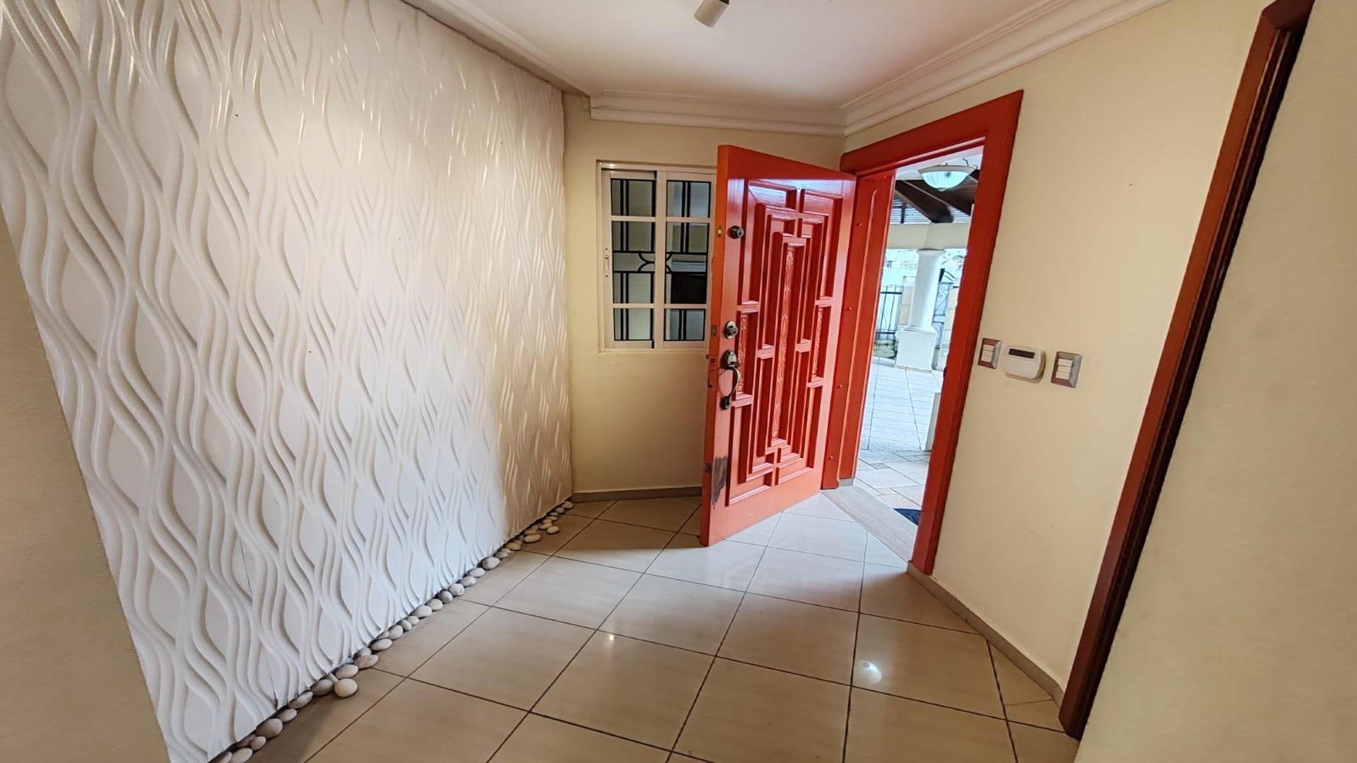 casas - Casa en alquiler en Urbanización Fernandez 7