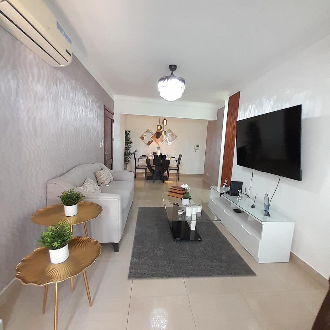 apartamentos - Se alquila apartamento amueblado con terraza en Bella Vista.