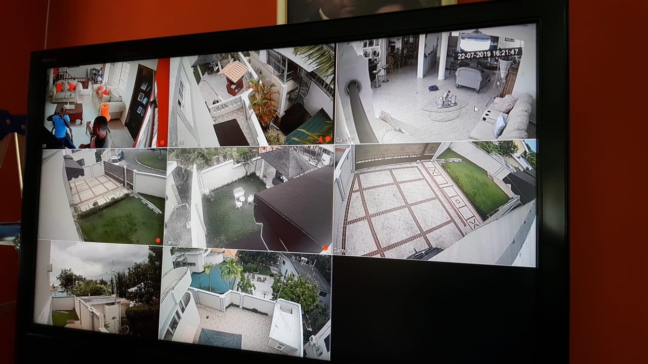 servicios profesionales - Cámaras de Vigilancia / Instalacion  1