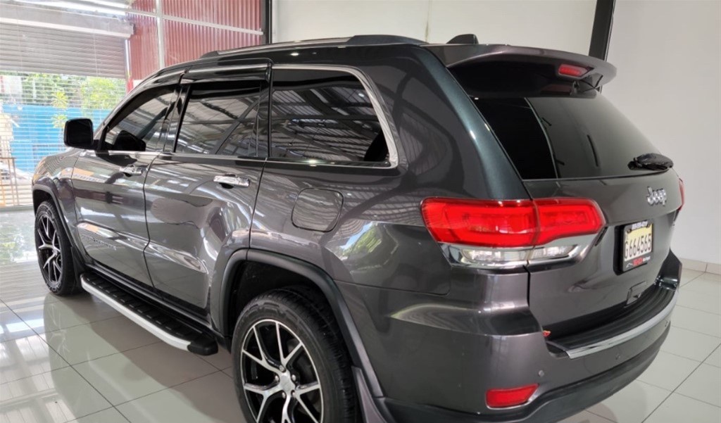 jeepetas y camionetas - JEEP GRAND CHEROKEE LIMITED 2018 OPORTUNIDAD 1