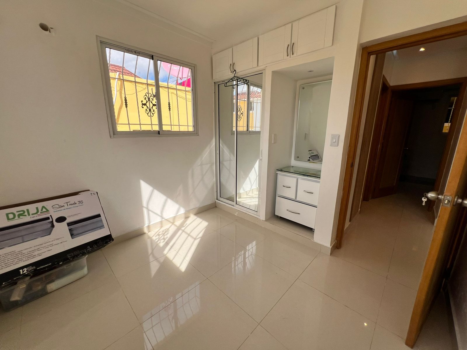 apartamentos - Se vende Penthouse Remodelado ubicado en la Autopista de San Isidro  5