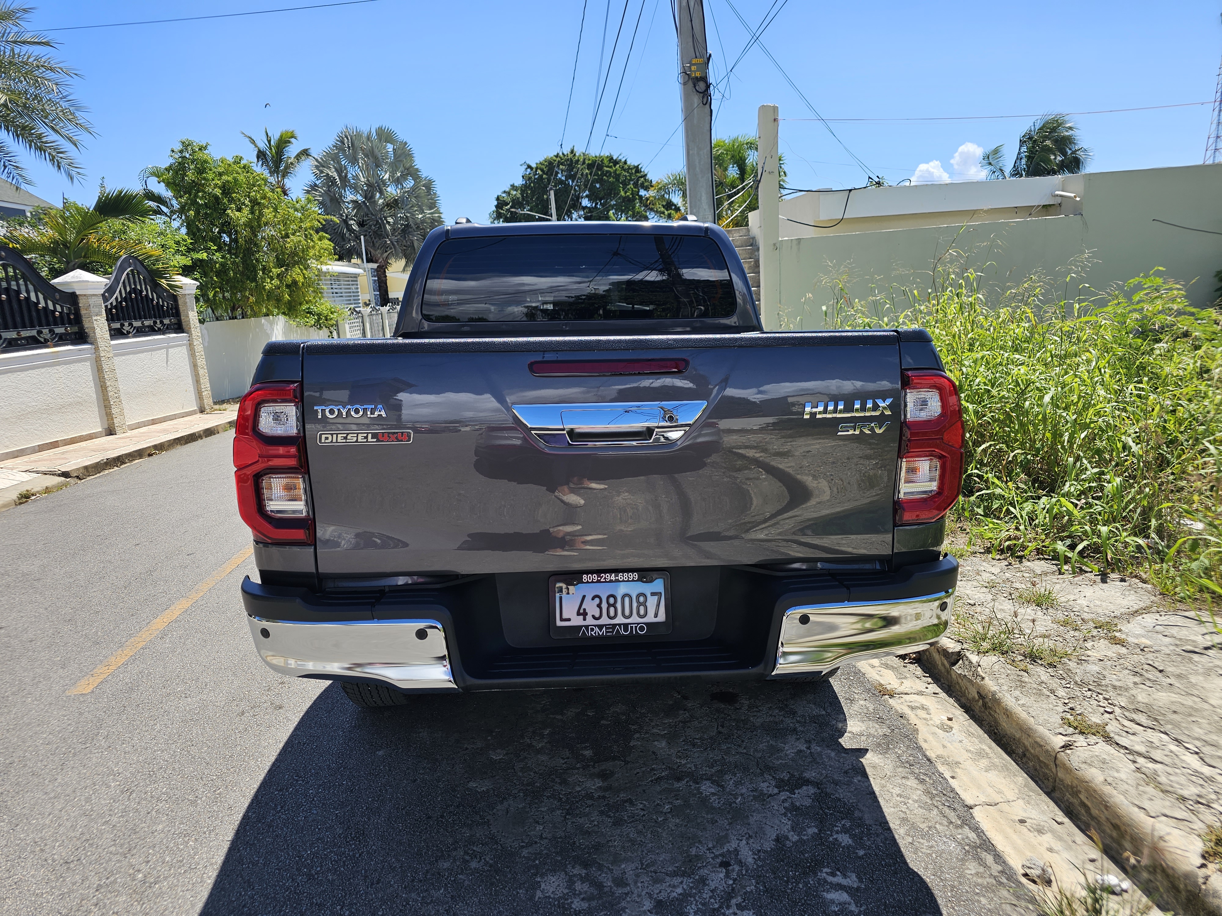 jeepetas y camionetas - Vendo Camioneta Toyota Hylux 2022 8