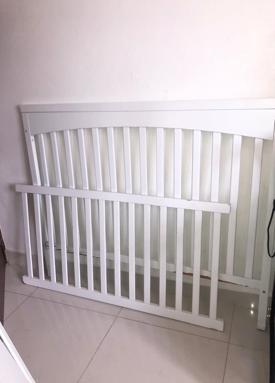 muebles - Cuna grande con su colchon8,500 pesos 1