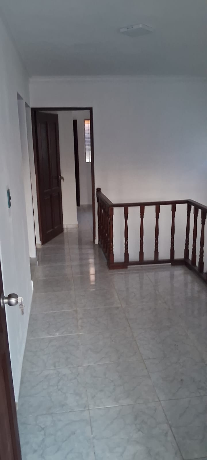 casas - Venta de Ampla Casa Remodelada en Alma Rosa II 8