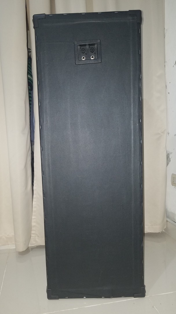 camaras y audio - BOCINA DE 1500WATT EN CAJON DE CHIBOL DE 3/4 FORRADO EN VINILO NEGRO. 4