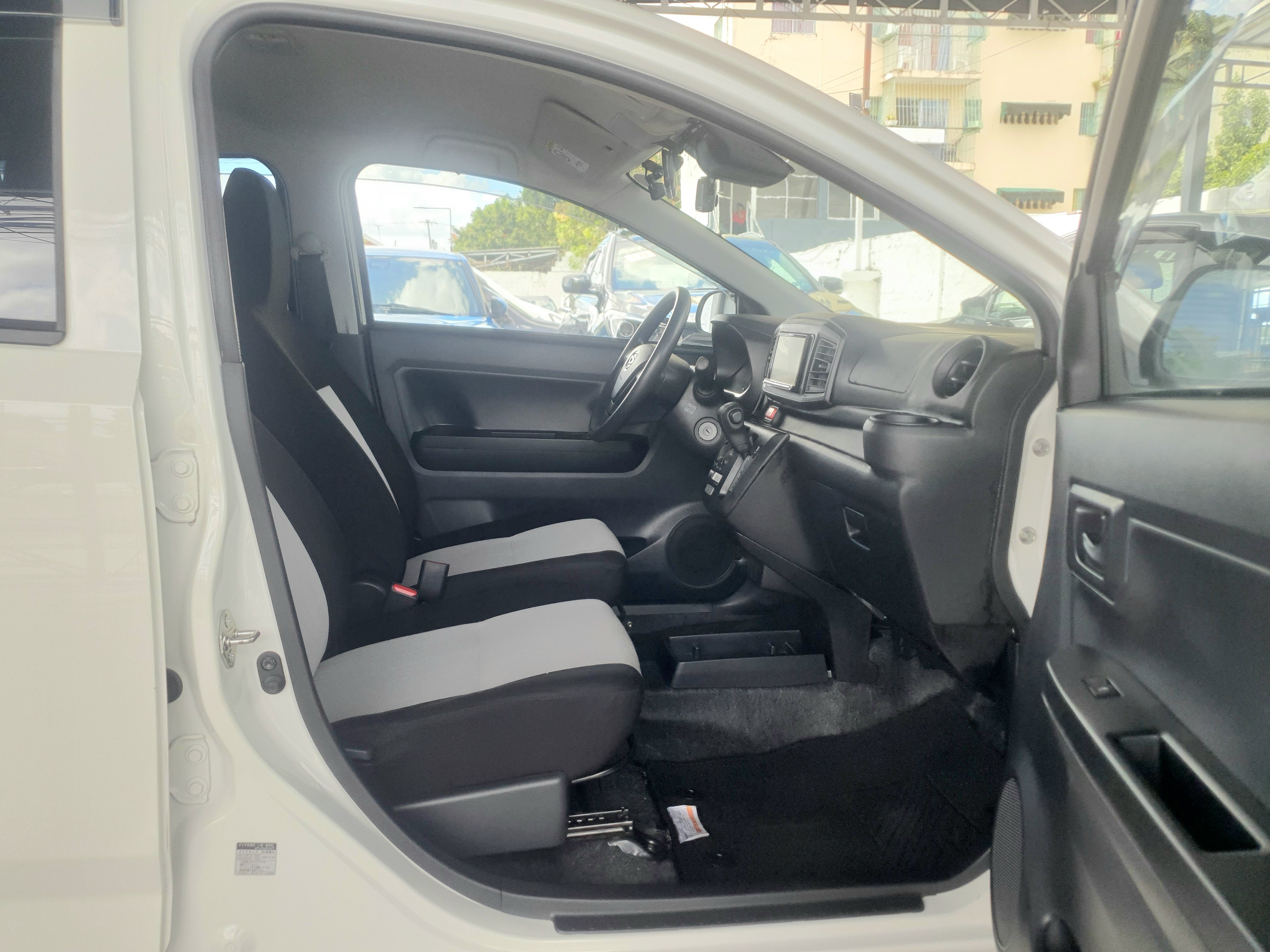 carros - DAIHATSU MIRA  2019 RECIEN IMPORTADO..COMO NUEVO 8