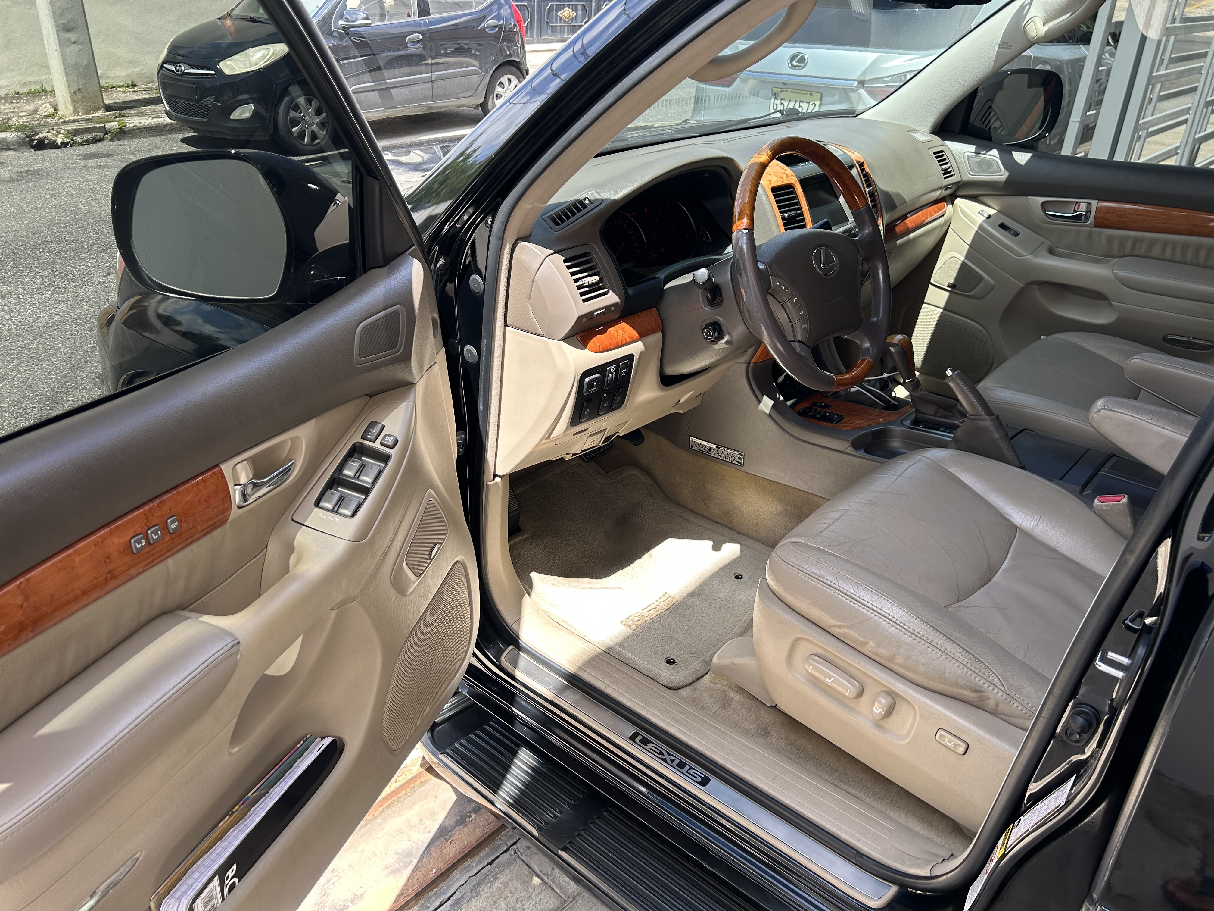 jeepetas y camionetas - Se vende Lexus GX470 2007 9