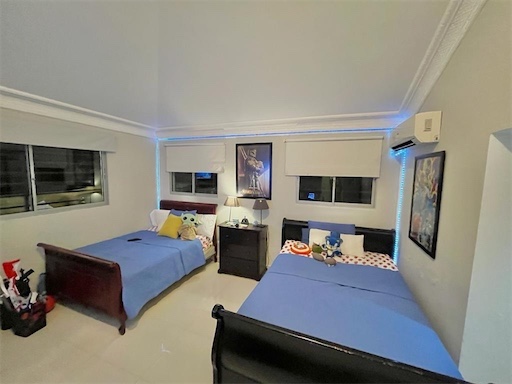 casas - Casa de venta en Cerro Hermosos 9
