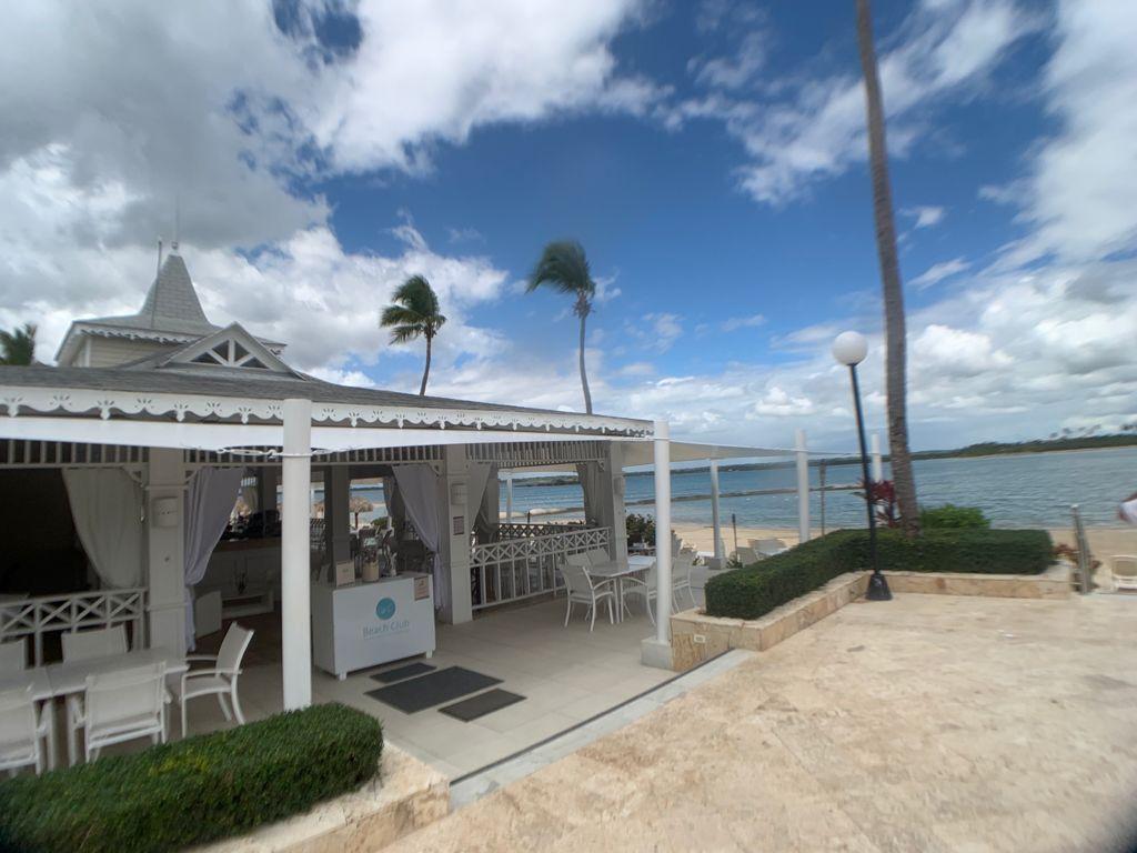 casas vacacionales y villas - Se vende villa a pocos de la playa nueva Romana 5