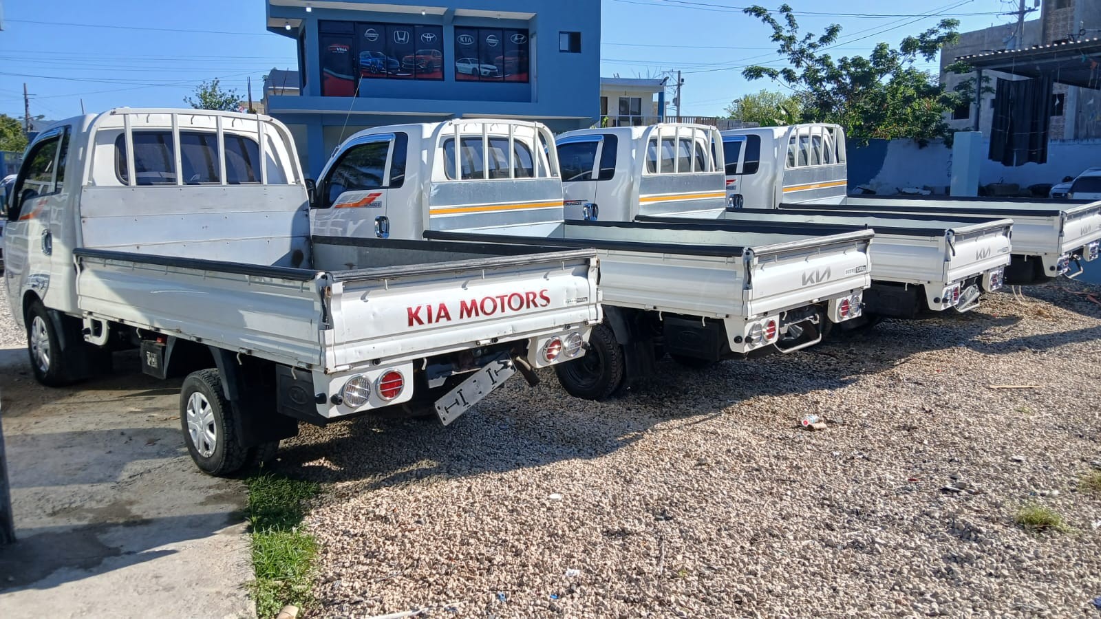 camiones y vehiculos pesados - VENDO KIA BONGO 2019 INICIAL 100 FINANCIAMIENTO DISPONIBLE  8