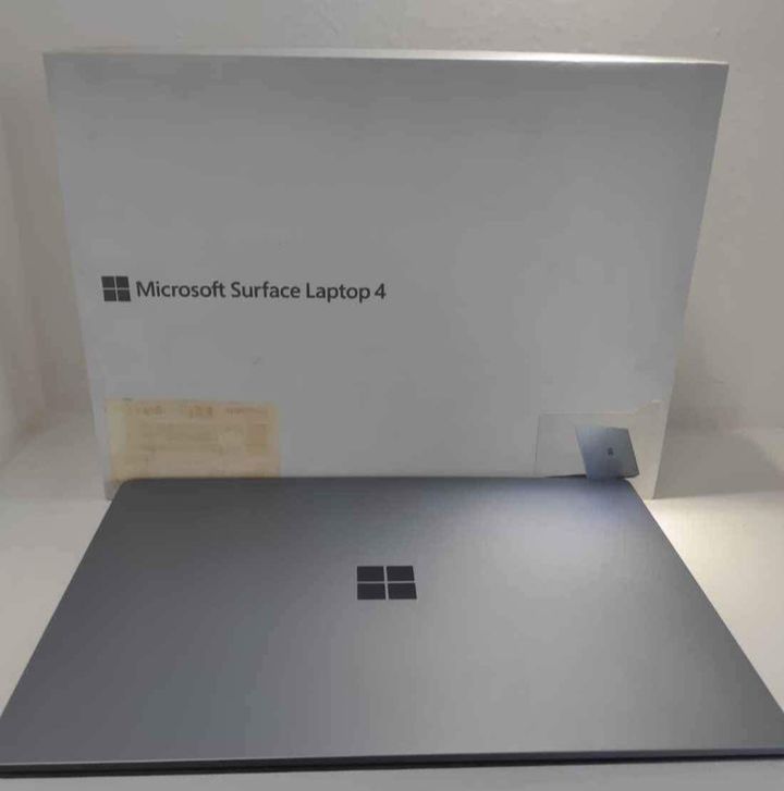 computadoras y laptops - Laptop Microsoft Surface 4 13.5" QHD, Core i5 11th, 512GB SSD, 8GB RAM, Nueva 3