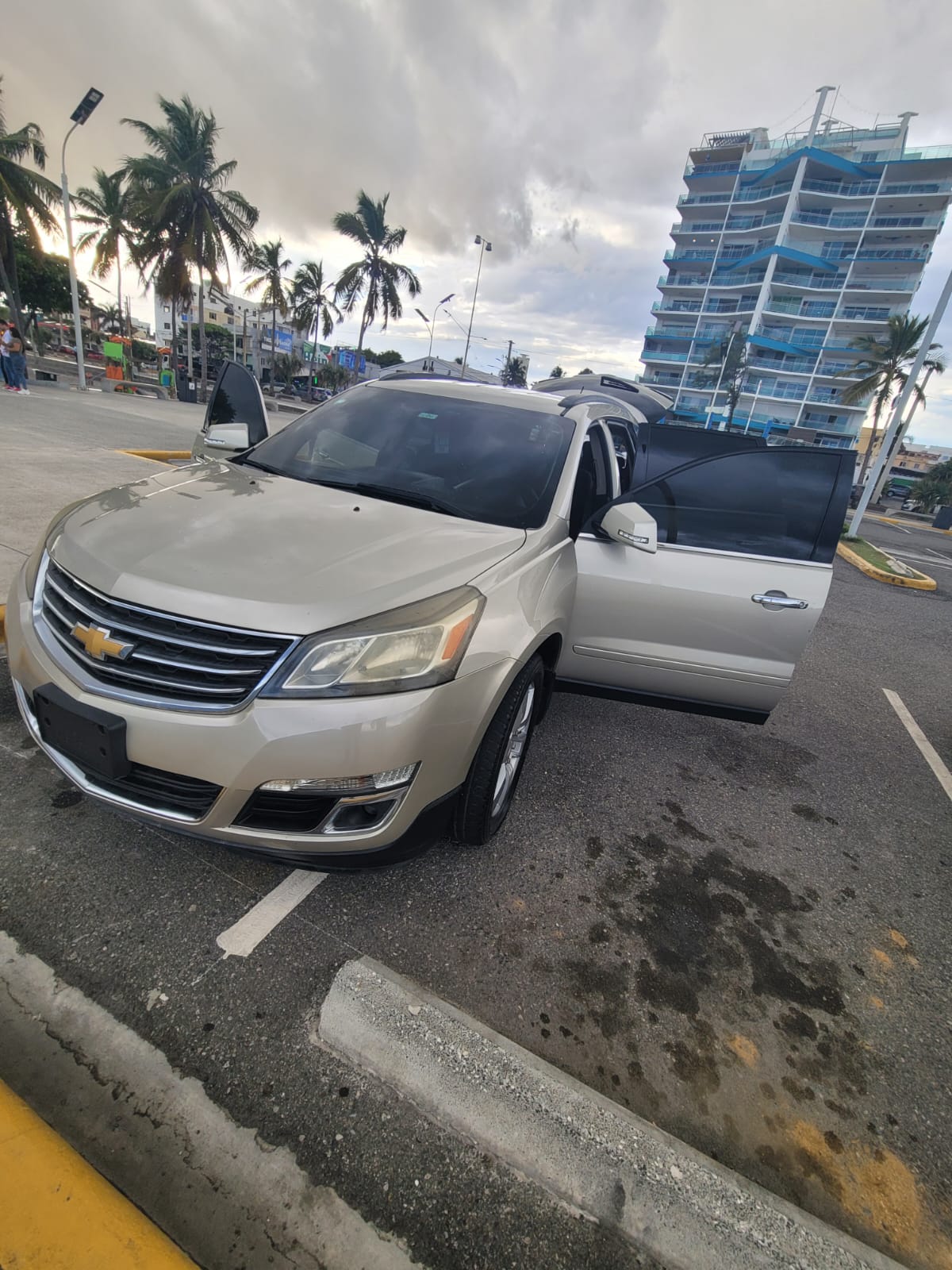 jeepetas y camionetas - Chevrolet Traverse LT 2014 *OPORTUNIDAD* 5