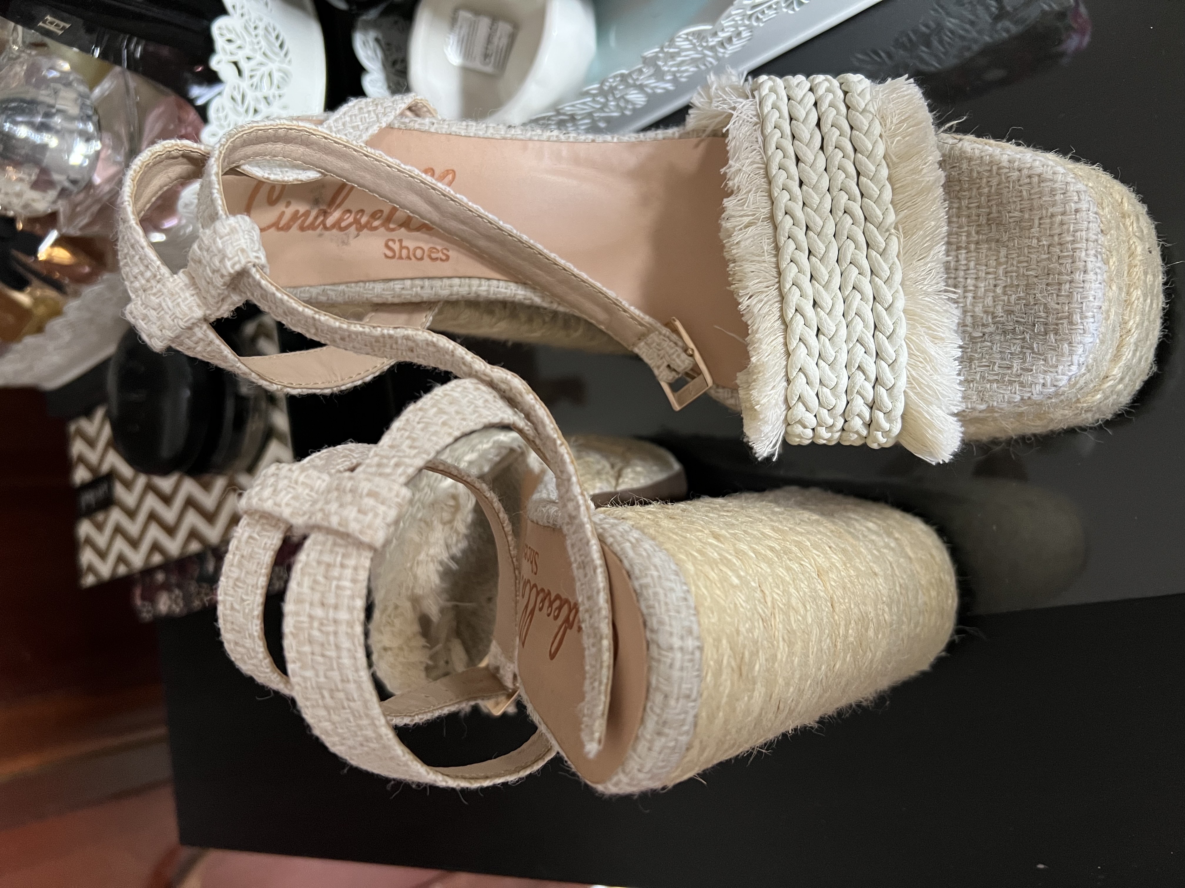 zapatos para mujer - ZAPATILLAS ALTAS, como nuevas, 1 sólo uso para fotos 1