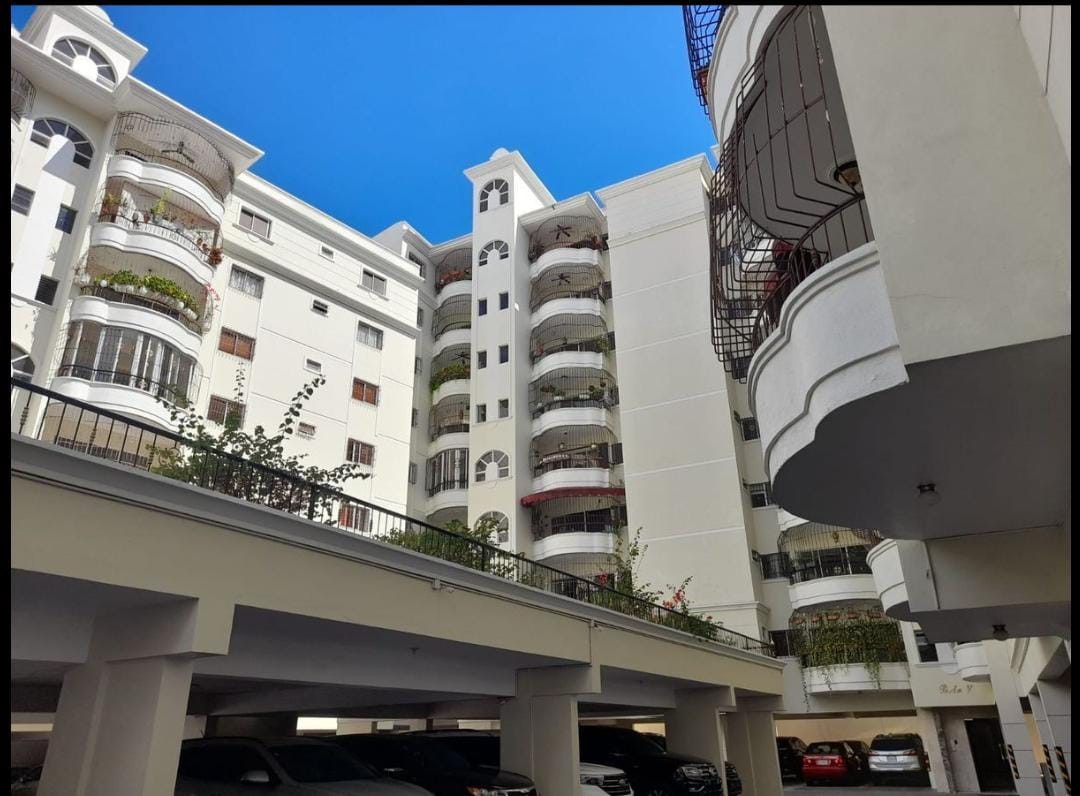 apartamentos - Se vende apartamento en Evaristo Morales 0