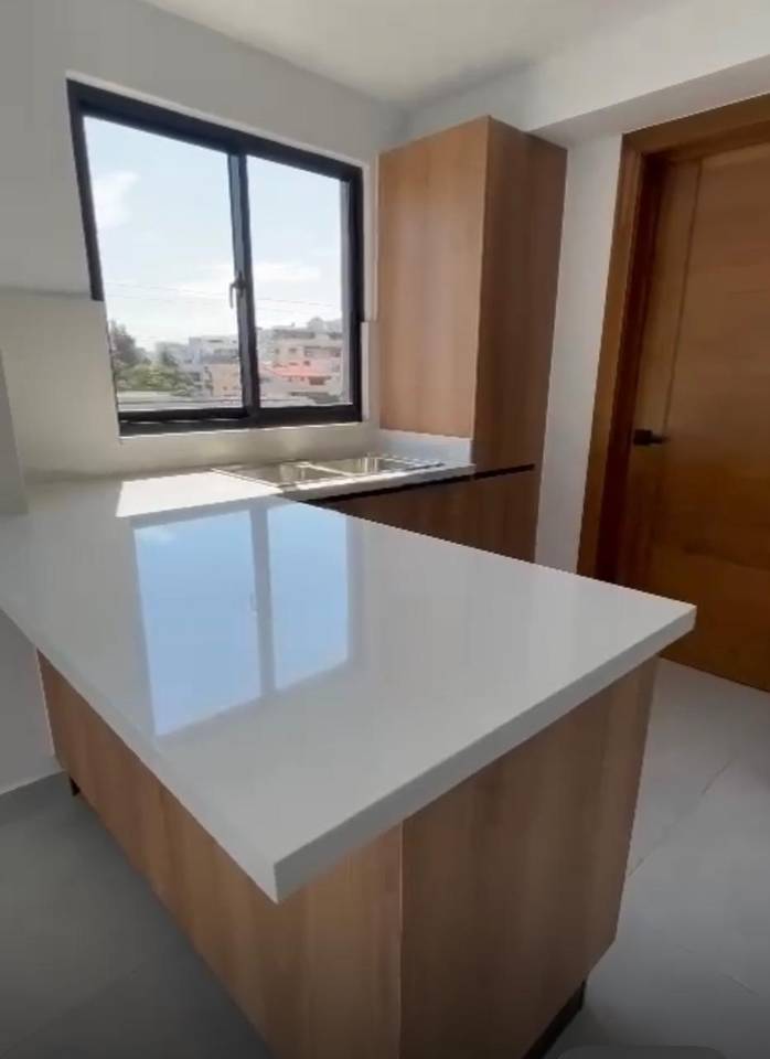 apartamentos - Apartamento con terraza en venta,Bella vista  4