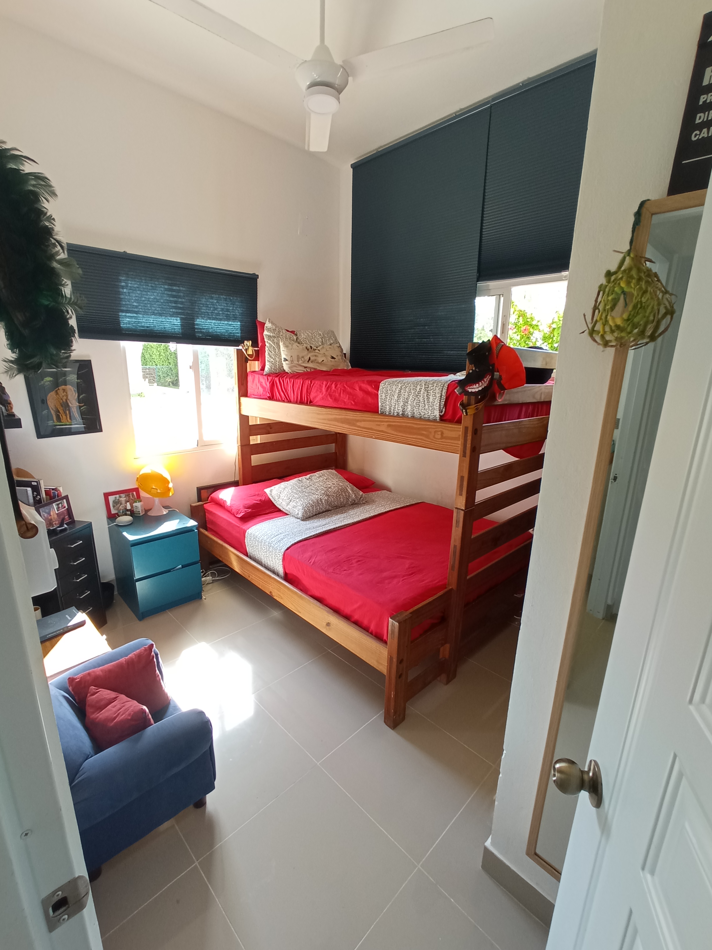 muebles y colchones - vendo hermosa casa en Punta cana 3