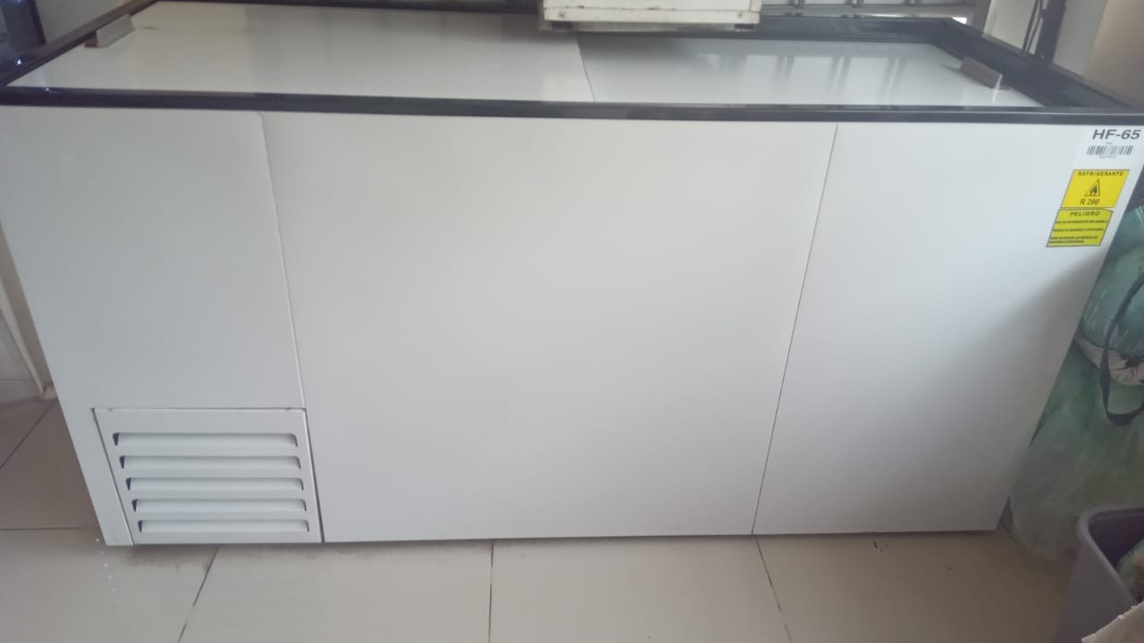 equipos profesionales - vendo freezer Farco Grande, horizontal en solo RD$50,000.00.  1