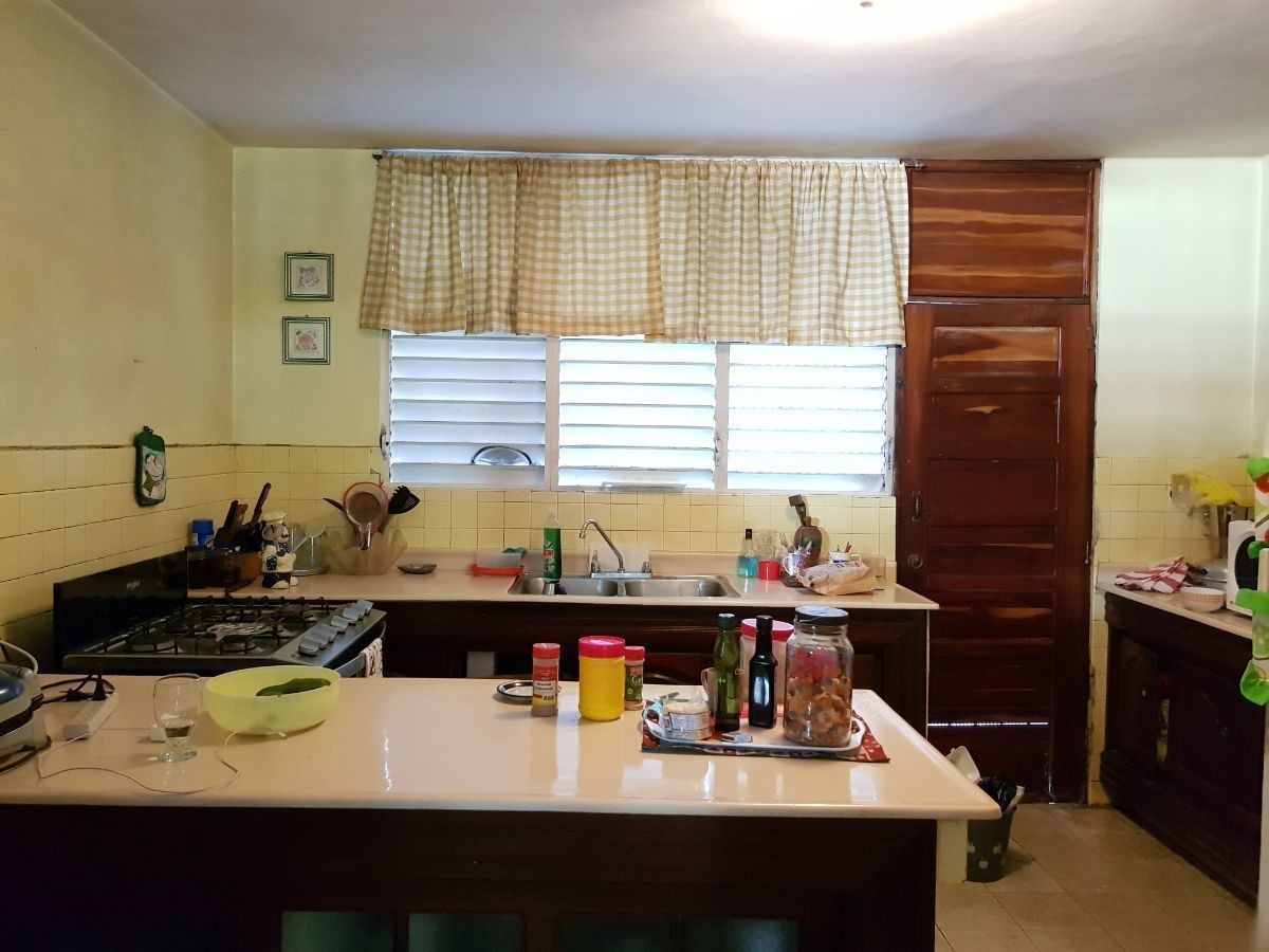 casas - Casa en Alquiler en Julieta con mucho patio 3