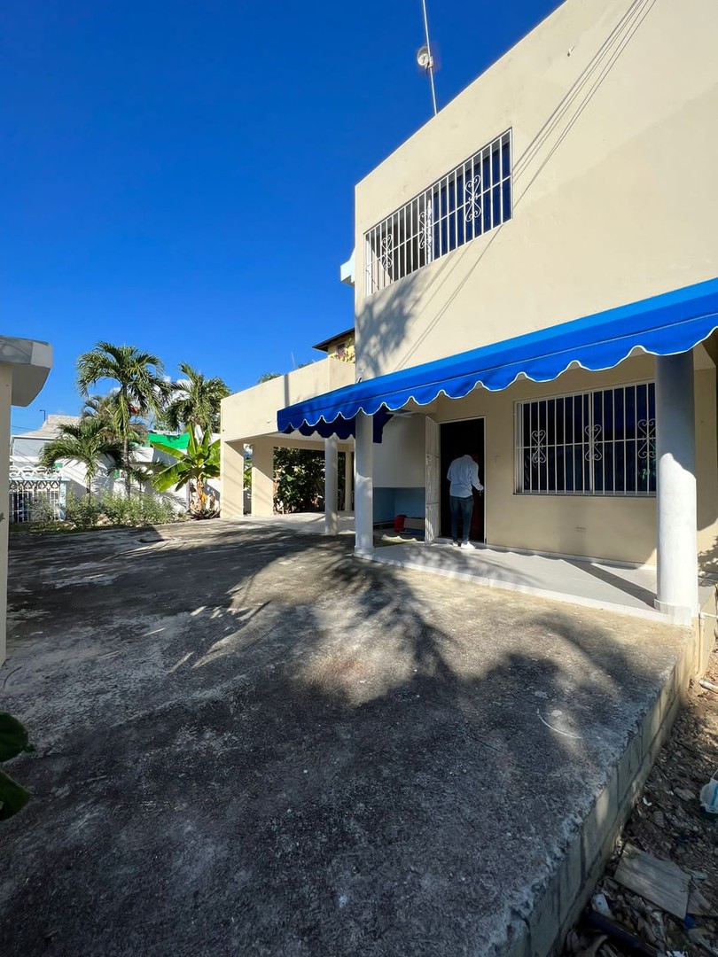 apartamentos - Se vende casa a pasos de la Ave. España, en residencial totalmente cerrado;
 0
