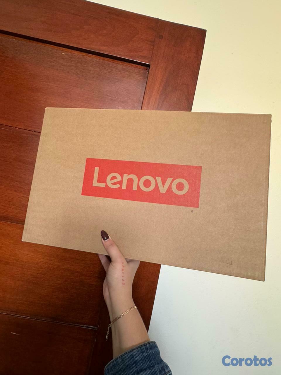 computadoras y laptops - LAPTOP LENOVO IDEAPAD SLIM 3 256GB+8GB I5-12VA 15" 2