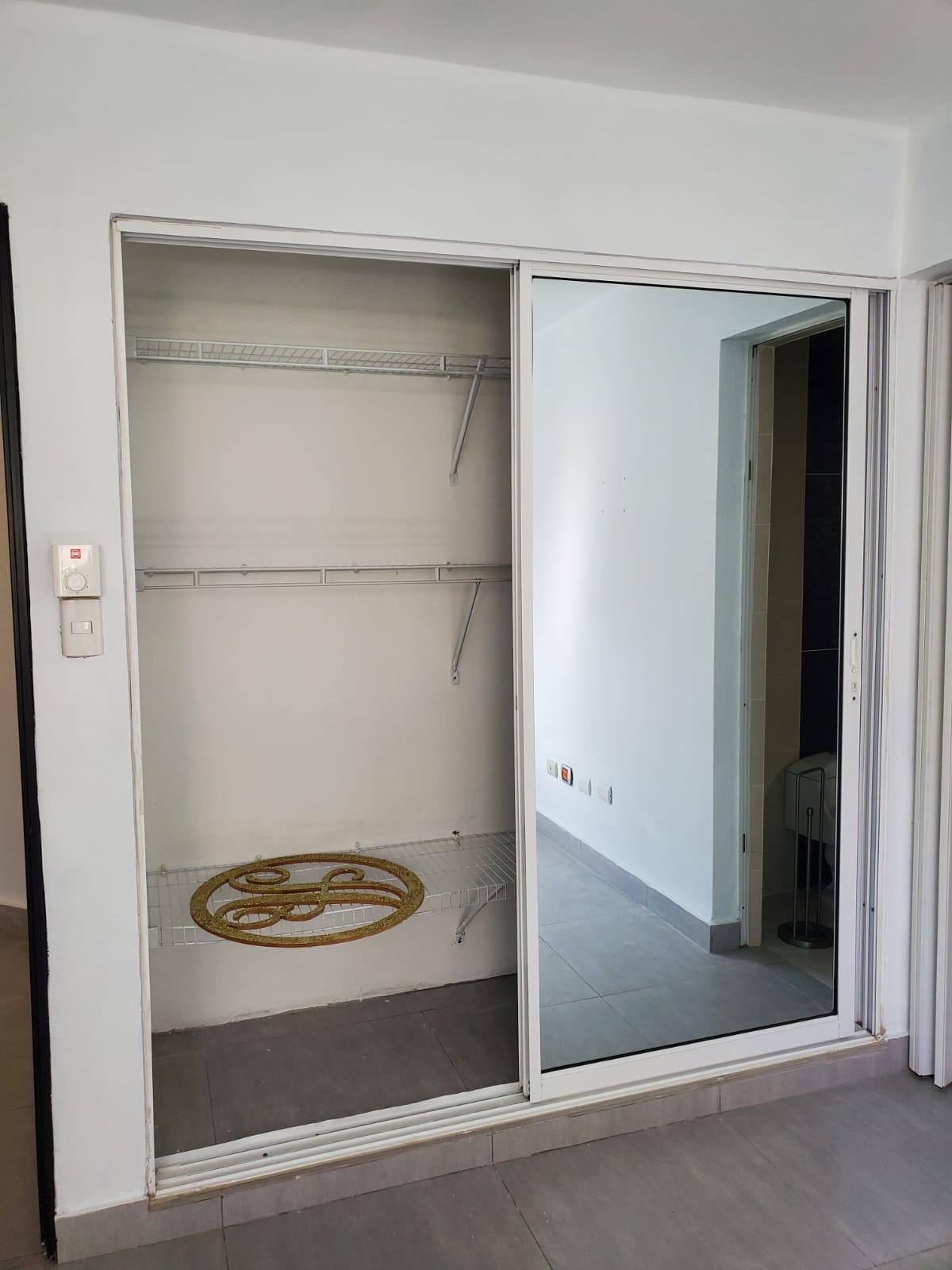 apartamentos - hermoso apartamento en alquiler en sector exclusivo Piantini. 5