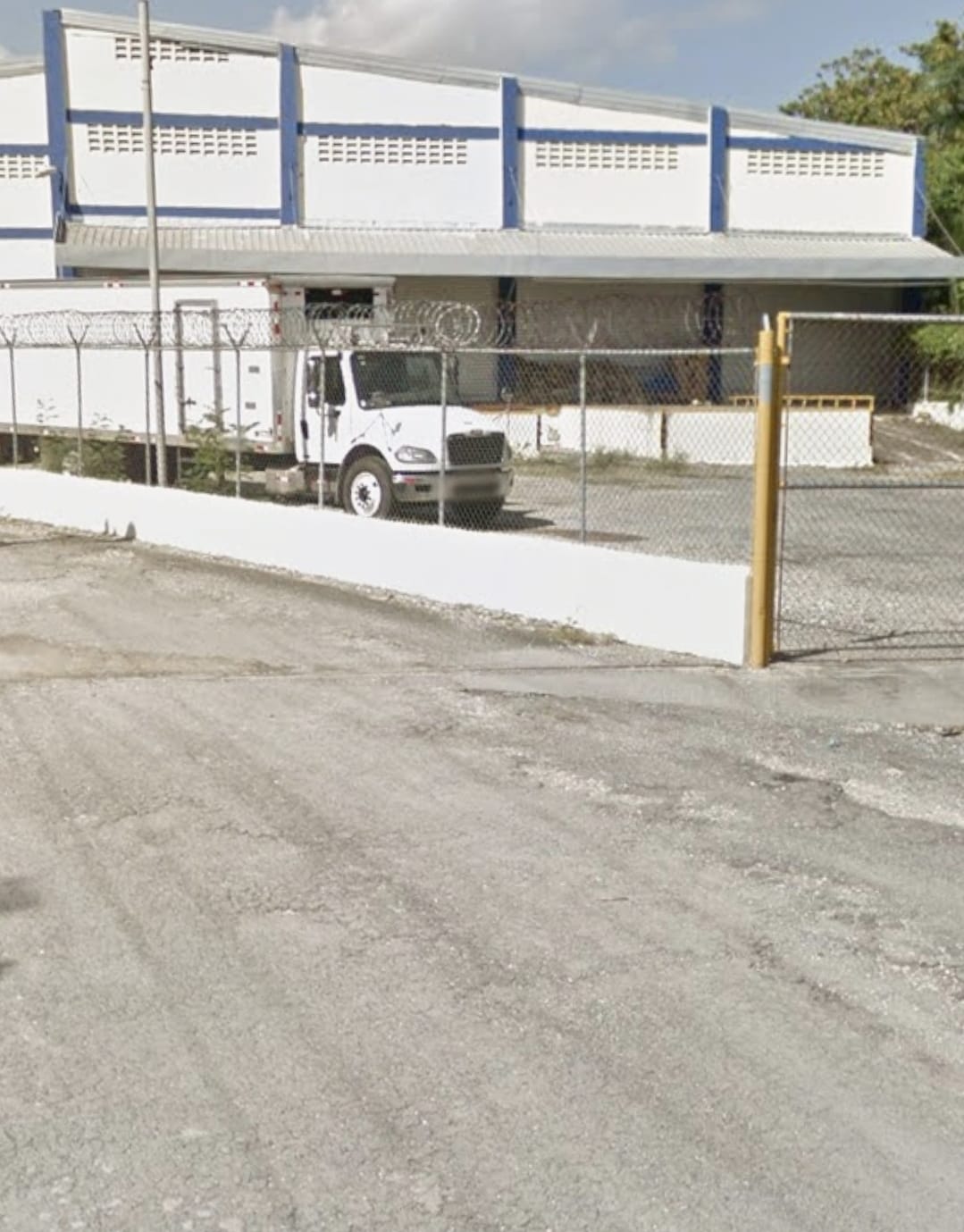oficinas y locales comerciales - Alquilo Nave 2,750 mts Autop. Duarte 3