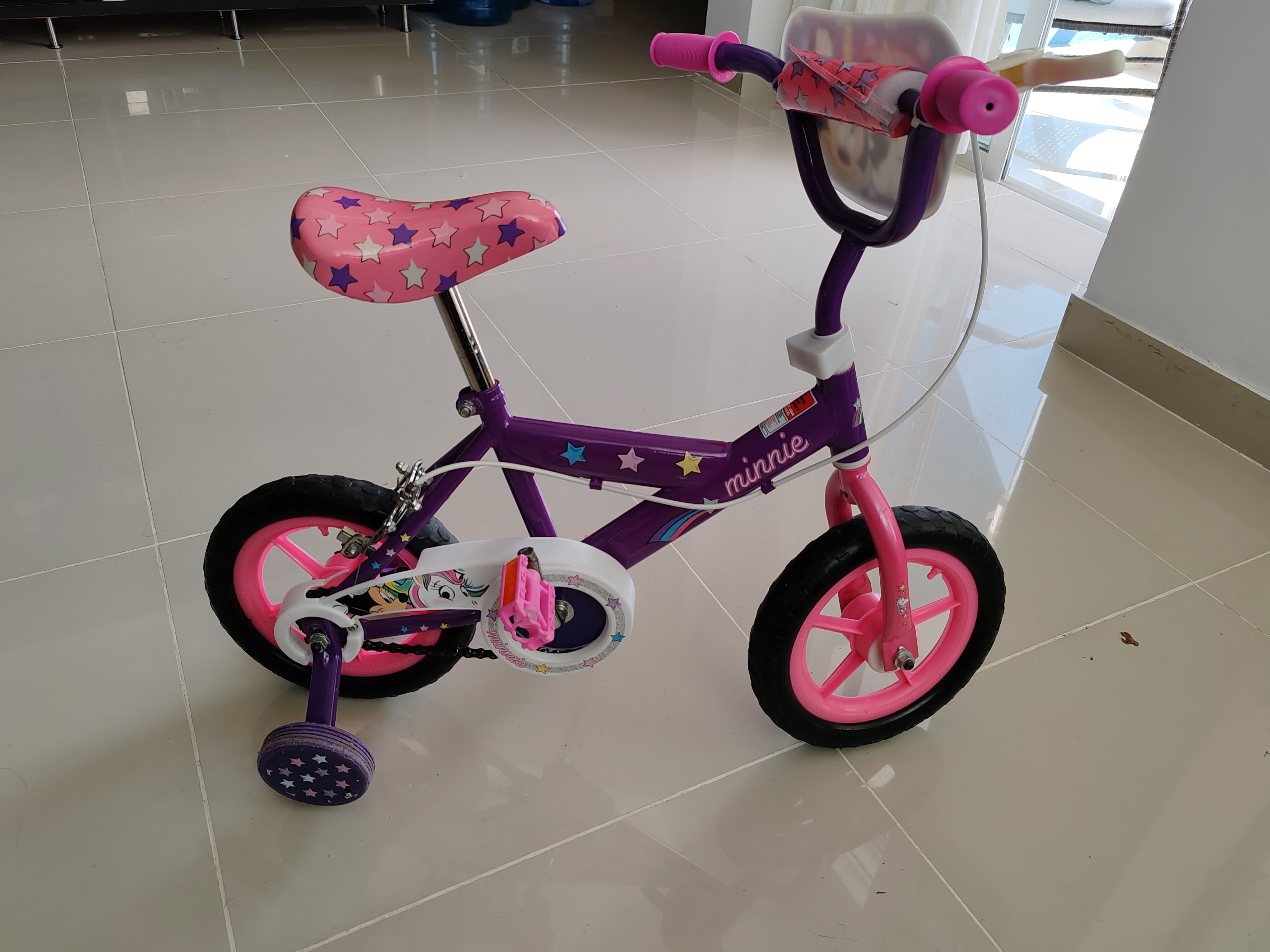 bicicletas y accesorios - Bicicleta  12 para niñas, diseño de Mimie Disney. Poco uso.  4