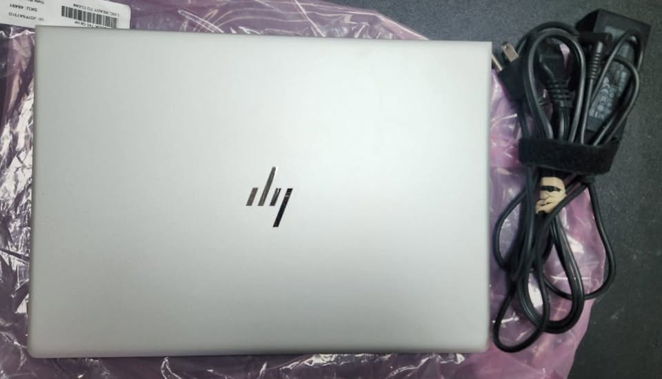 computadoras y laptops - Laptop HP Elitebook 14" FHD Ryzen 7 Pro 3700U 512G 2