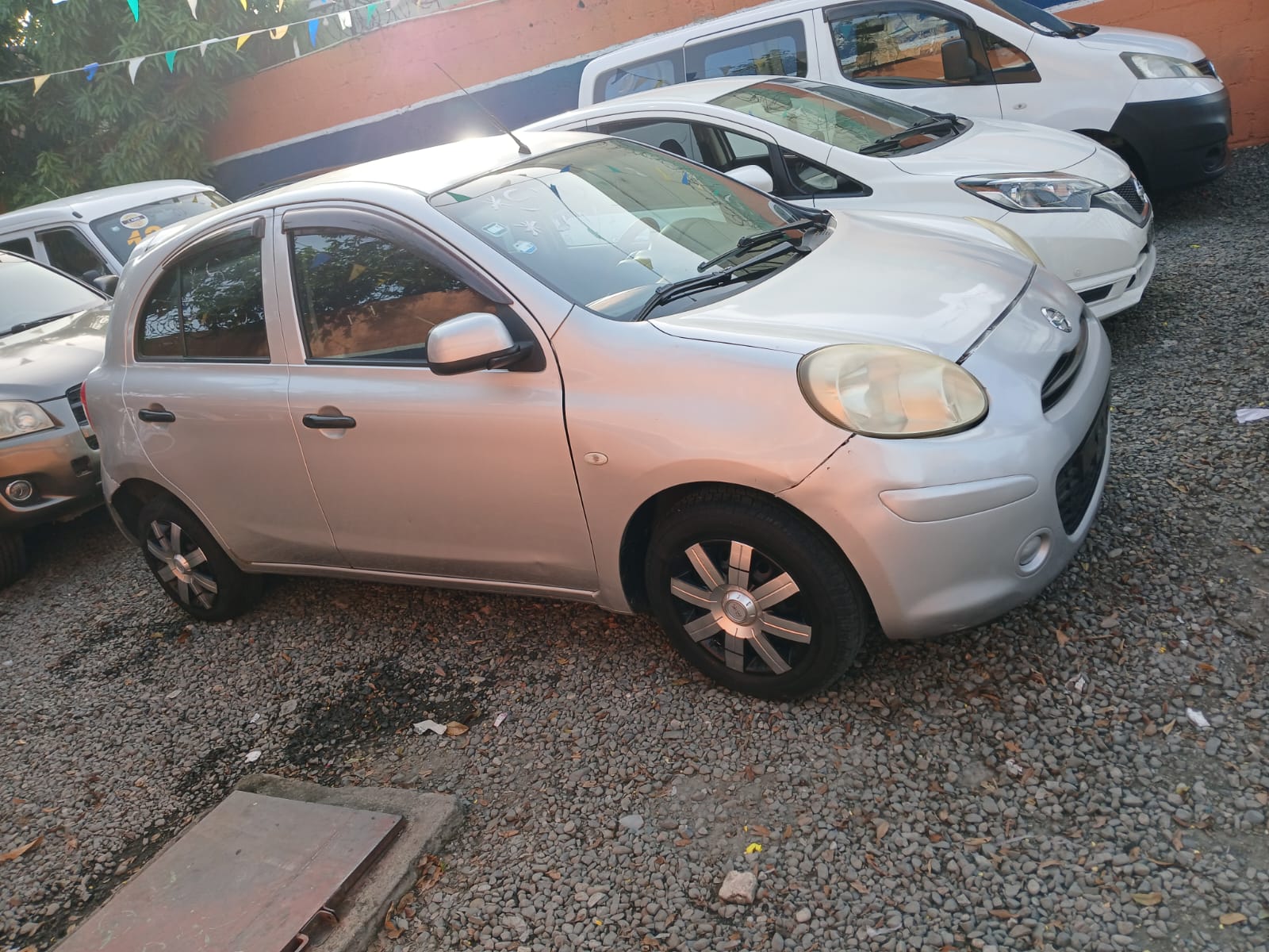carros - Nissan march 013 1