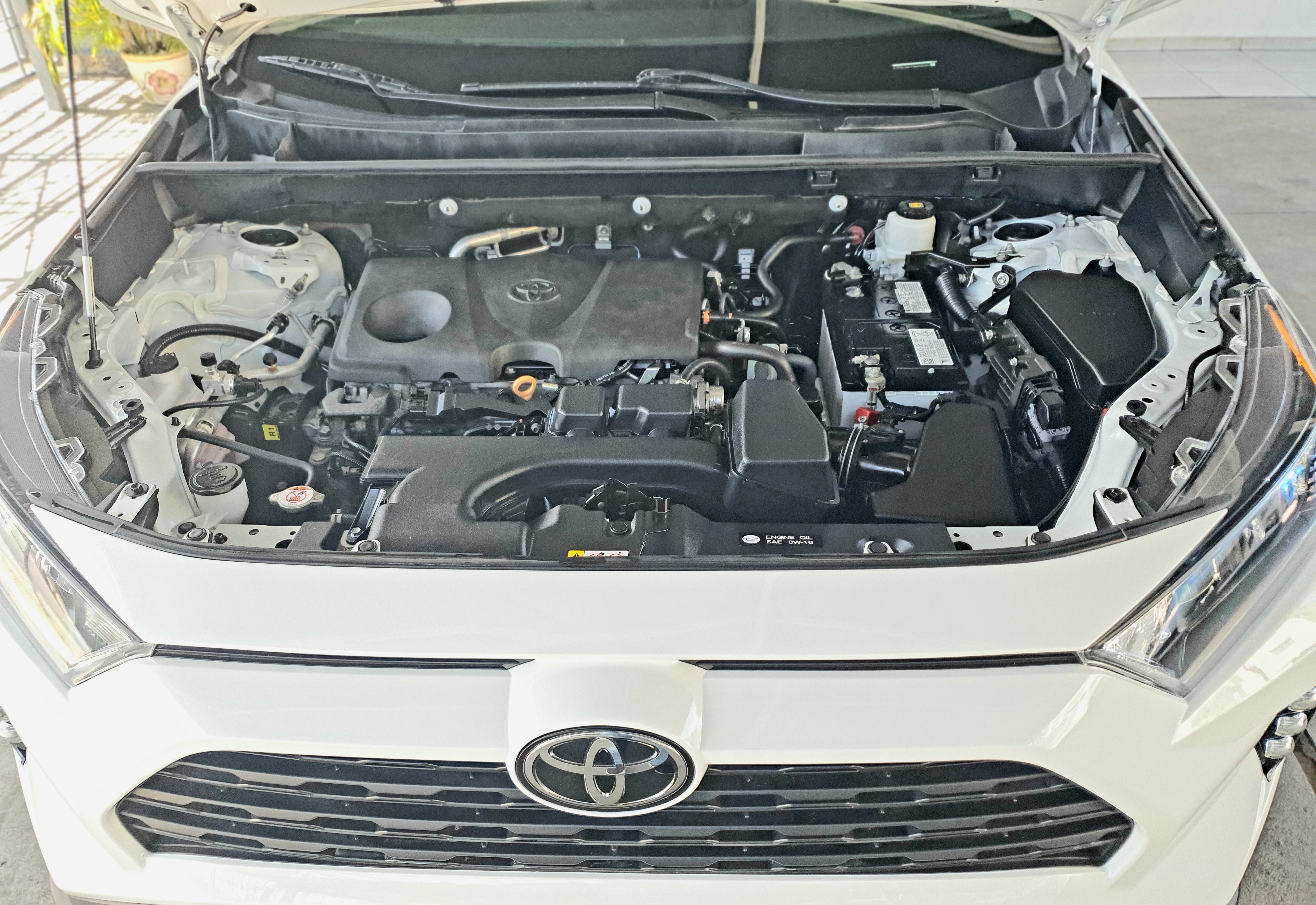 jeepetas y camionetas - TOYOTA RAV4 2022 RECIEN IMPORTADA CLEAN  9