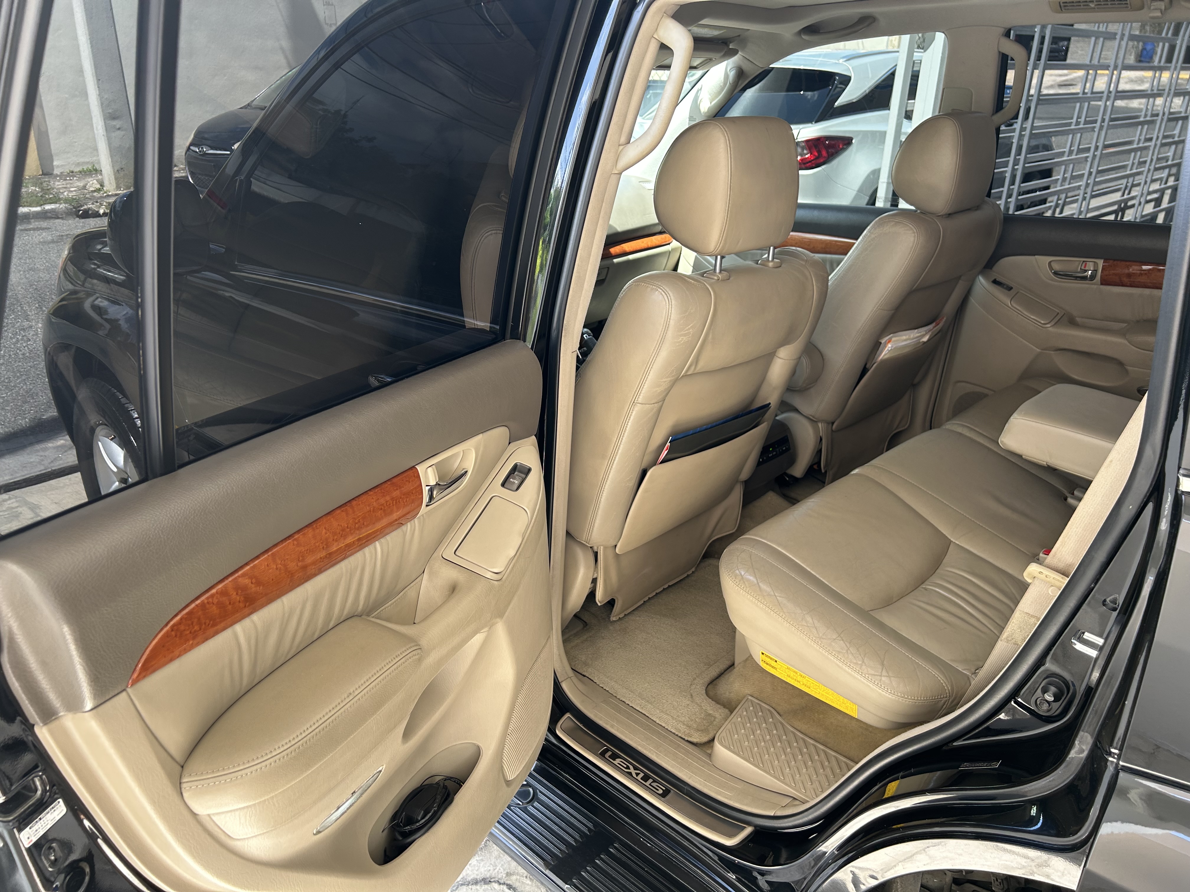 jeepetas y camionetas - Se vende Lexus GX470 2007 6