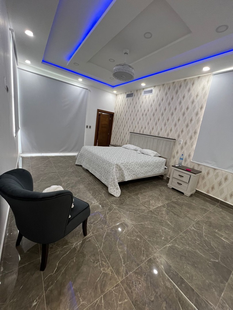 casas vacacionales y villas - Hermosa villa en alquiler, ubicada en playa nueva Romana. 4