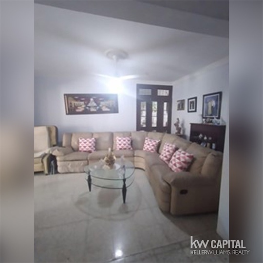 casas - casa en la castellana Distrito Nacional con 506mts con 2 apartamentos  2
