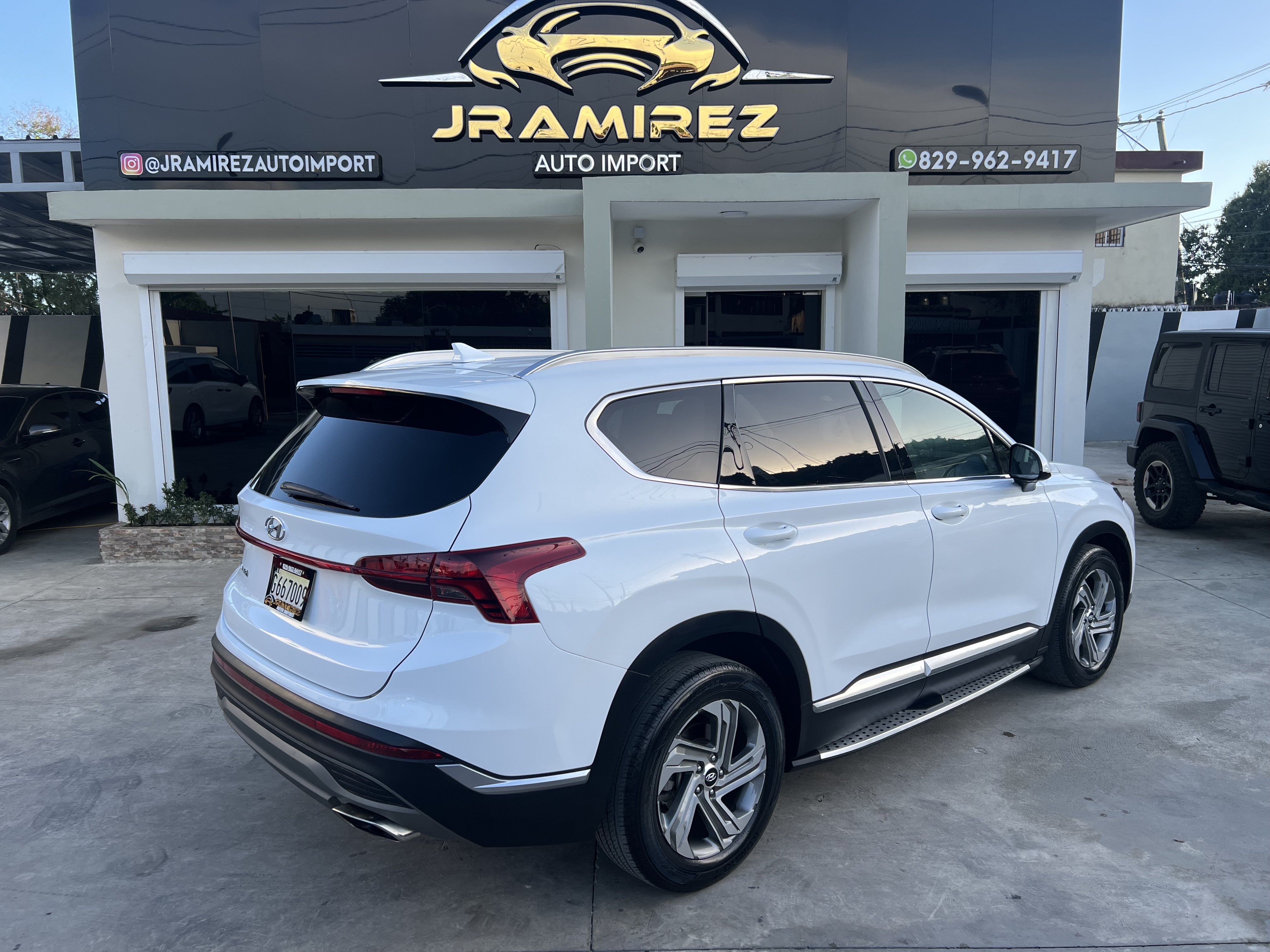 jeepetas y camionetas - Hyundai Santa Fe SEL 2021 5