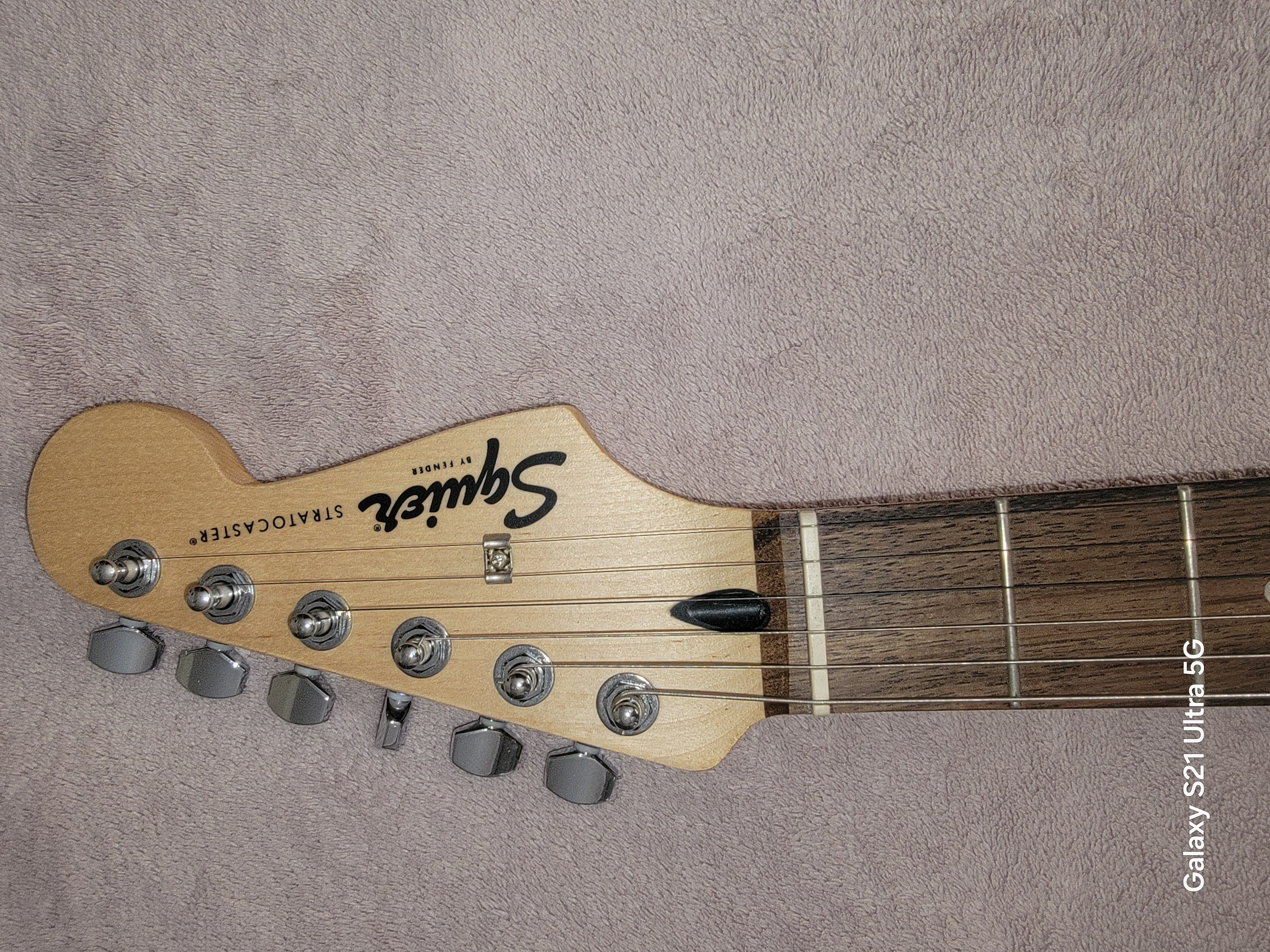 instrumentos musicales - Se vende Guitarra Eléctrica Squier 1