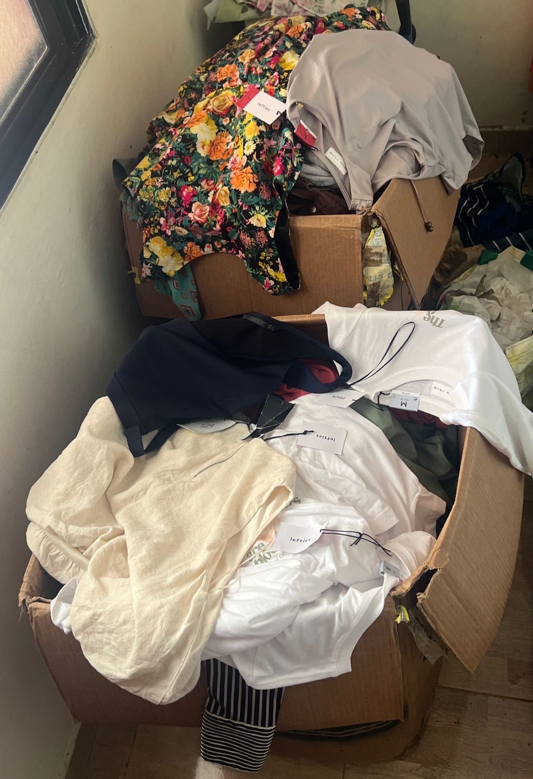 ropa para mujer - Venta de 2 cajas con ropa y artículos personales traídos desde España 🇪🇸 
 0