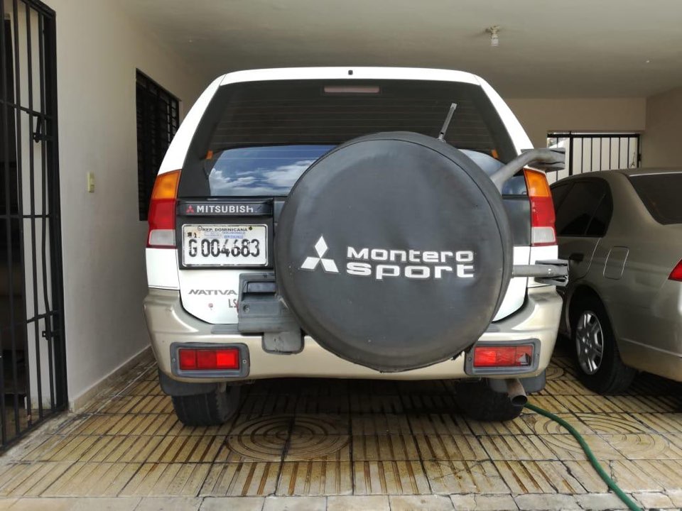 jeepetas y camionetas - Mitsubishi nativa 1999 6