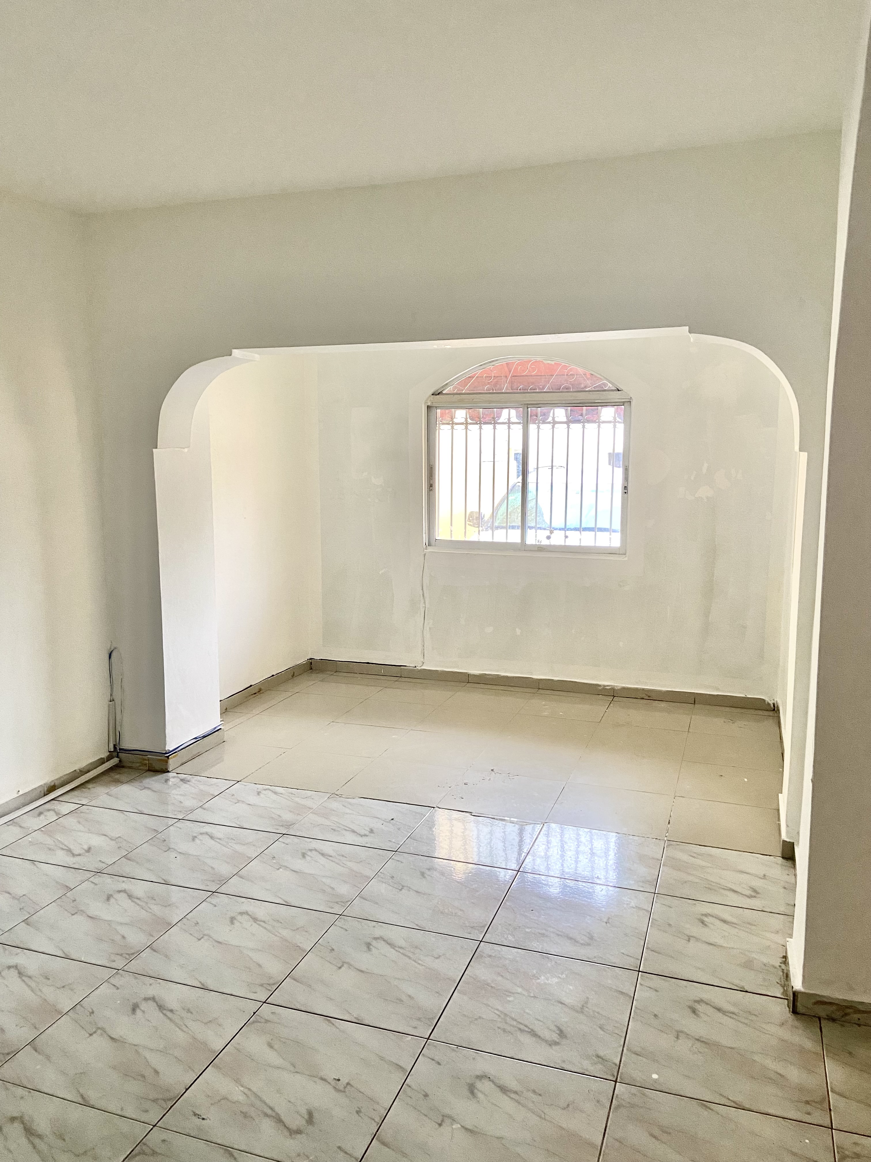 oficinas y locales comerciales - SE ALQUILA LOCAL COMERCIAL 110 MT2 2