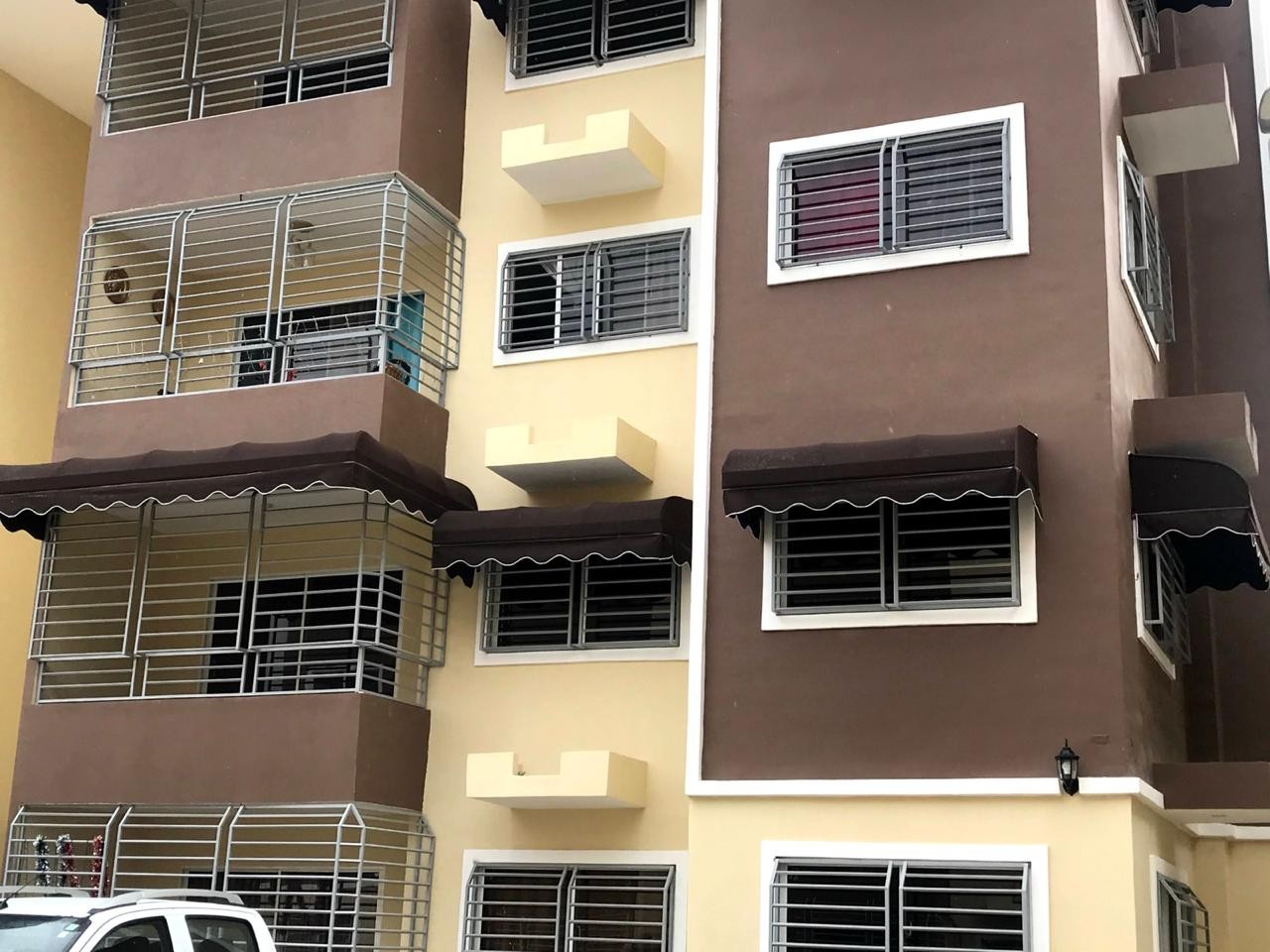 apartamentos - Apartamento en Alquiler, 3er Piso  0