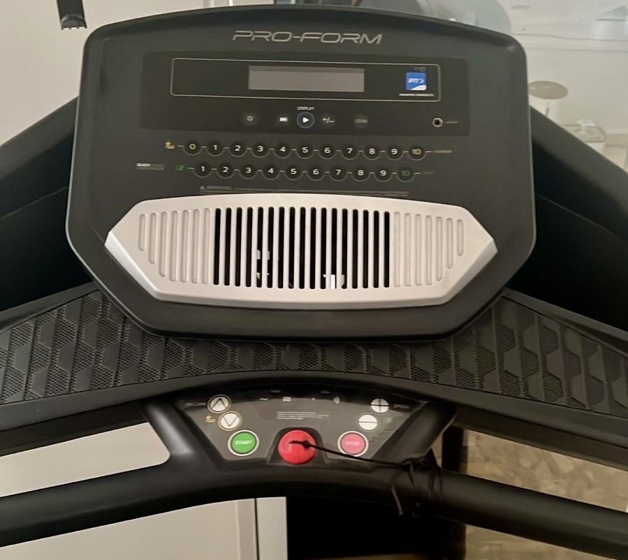 deportes - Caminadora de Eléctrica ProForm Sport 5.0 plegable.. precio negociable 2