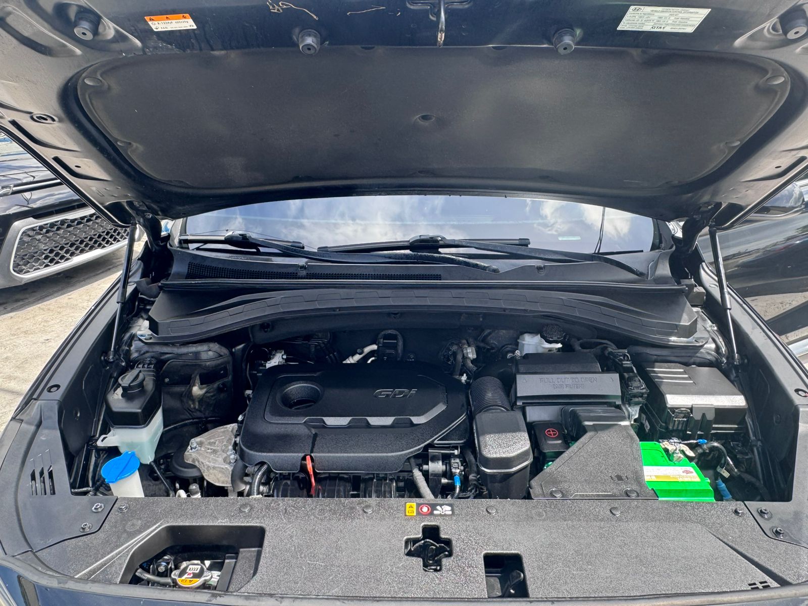 jeepetas y camionetas - Hyundai Santa Fe SE 2020 1