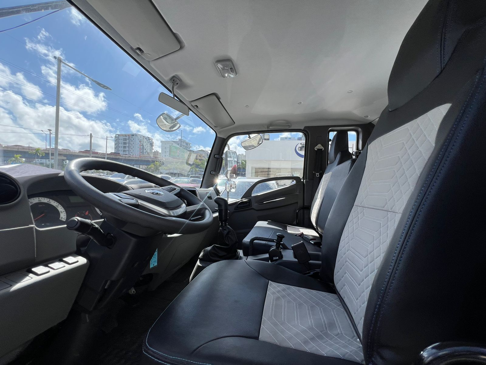 camiones y vehiculos pesados - FAW 18 PIES 2024 4