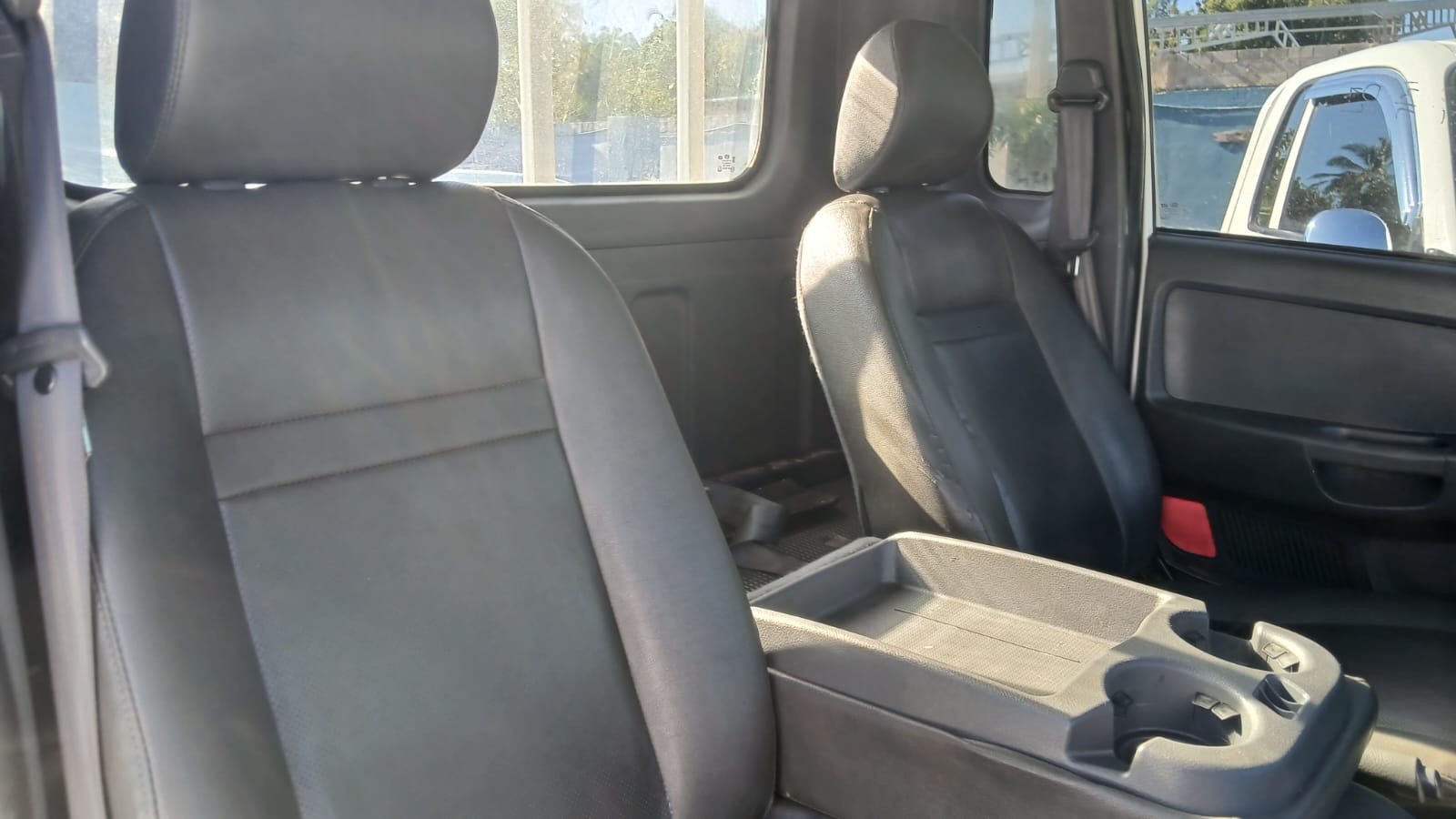 camiones y vehiculos pesados - VENDO KIA BONGO 2019 INICIAL 100 FINANCIAMIENTO DISPONIBLE  6